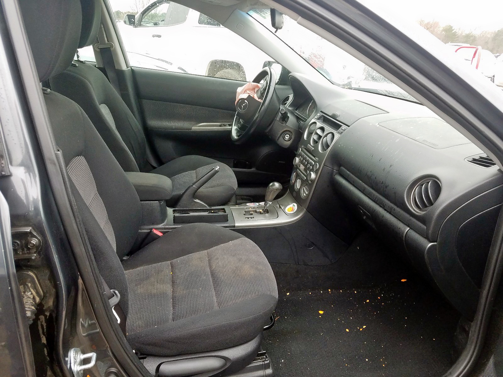 Фото 5 с аукциона – 2005 MAZDA 6 I с VIN 1YVHP80C455M25703