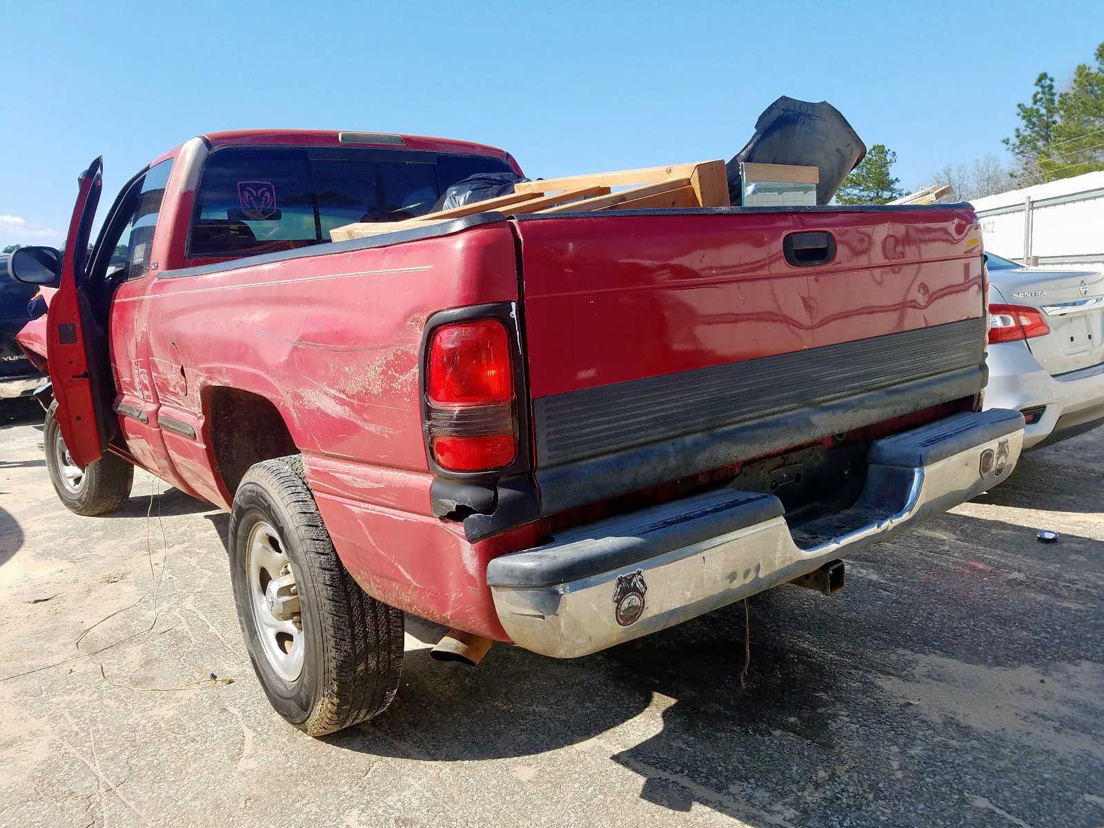 Photo 3 from auction – 1998 DODGE RAM 1500 with VIN 3B7HF13Y6WG183966