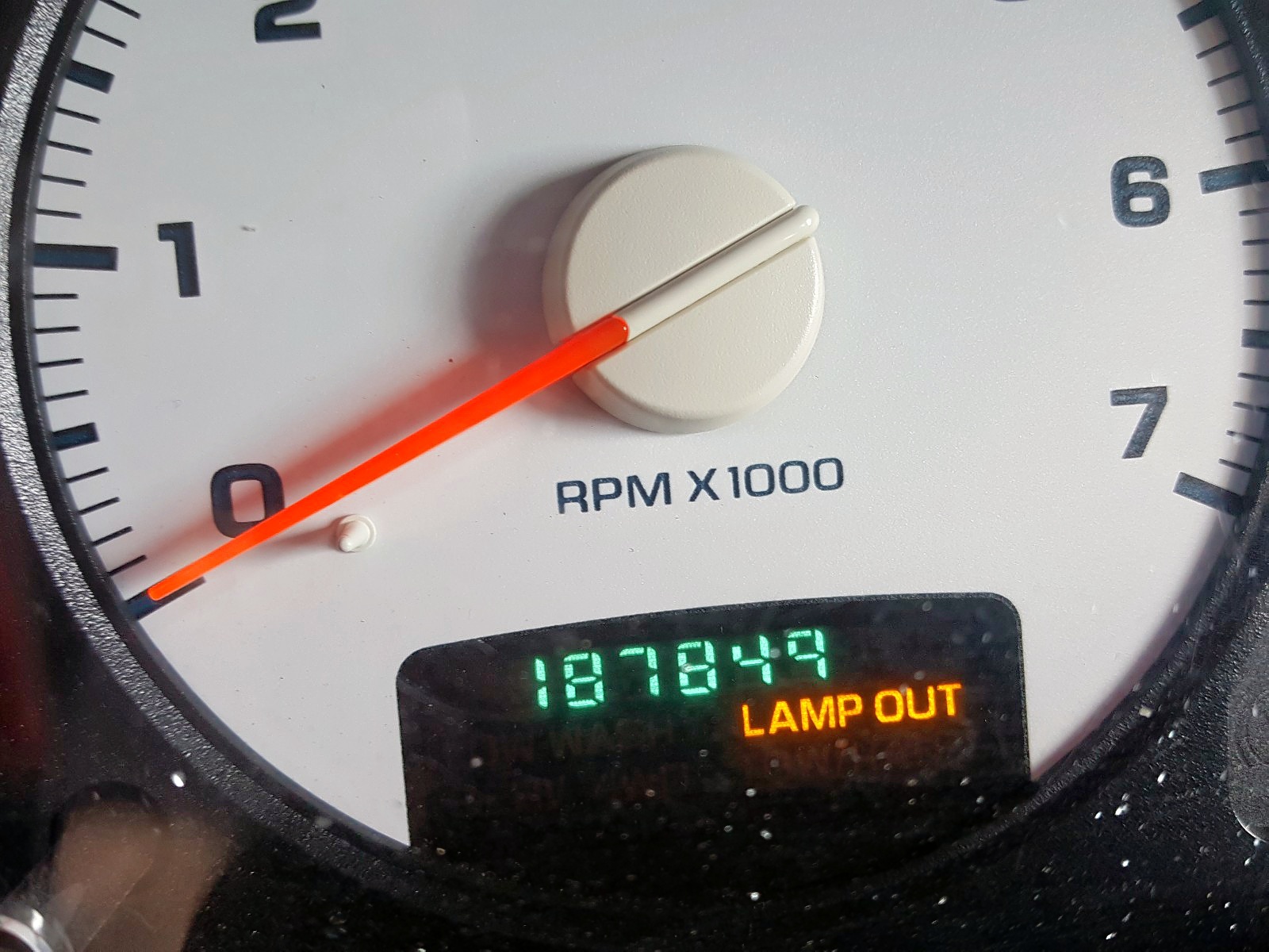 Photo 8 from auction – 2004 DODGE RAM 1500 S with VIN 1D7HA18NX4S765416
