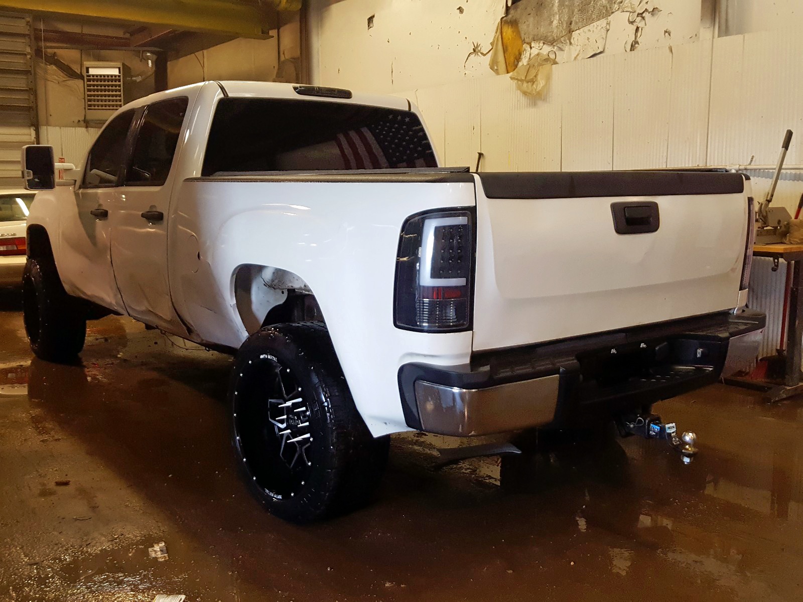 Photo 3 from auction – 2009 GMC SIERRA K25 with VIN 1GTHK53679F172188