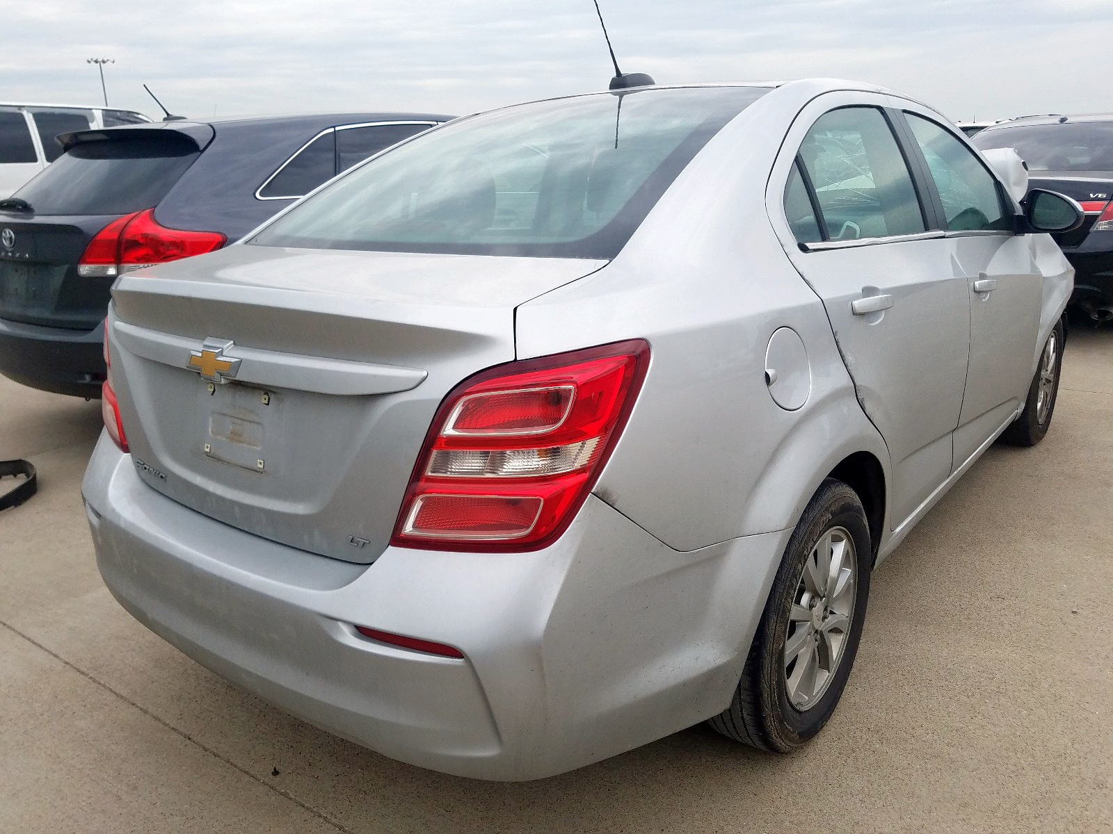 Photo 4 from auction – 2017 CHEVROLET SONIC LT with VIN 1G1JD5SH0H4107720