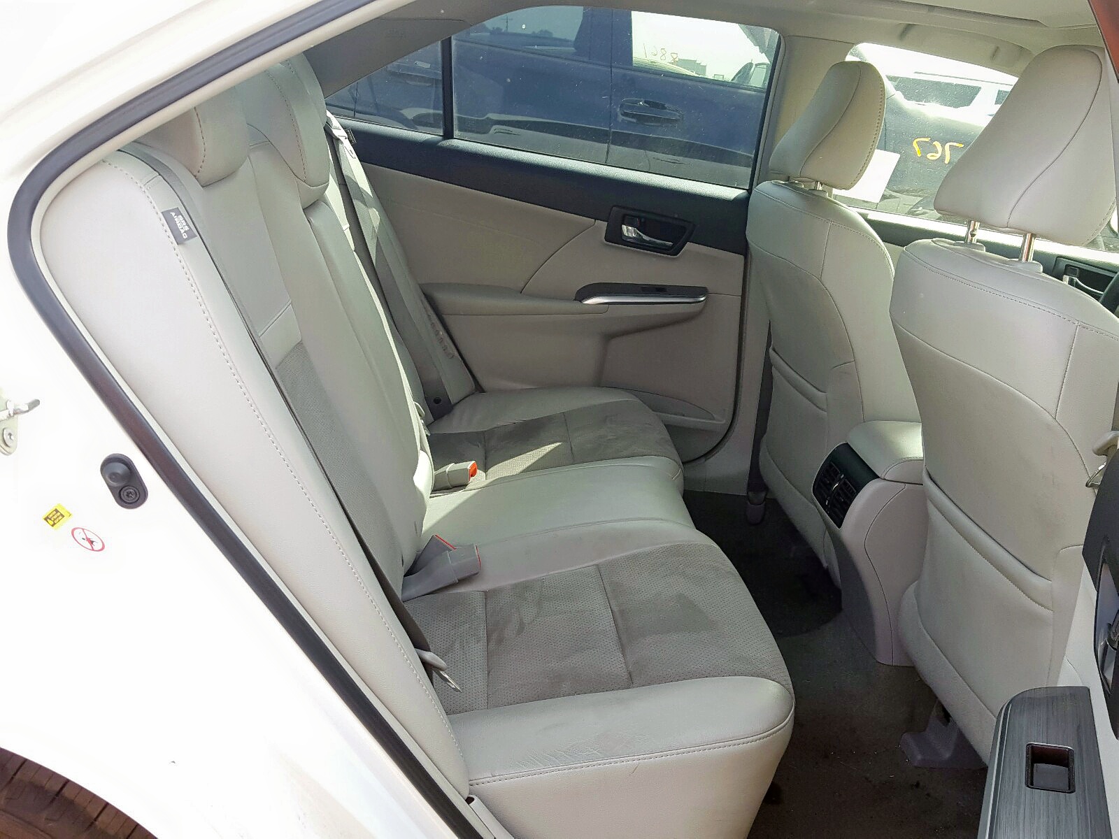 Photo 6 from auction – 2014 TOYOTA CAMRY HYBR with VIN 4T1BD1FK5EU112557