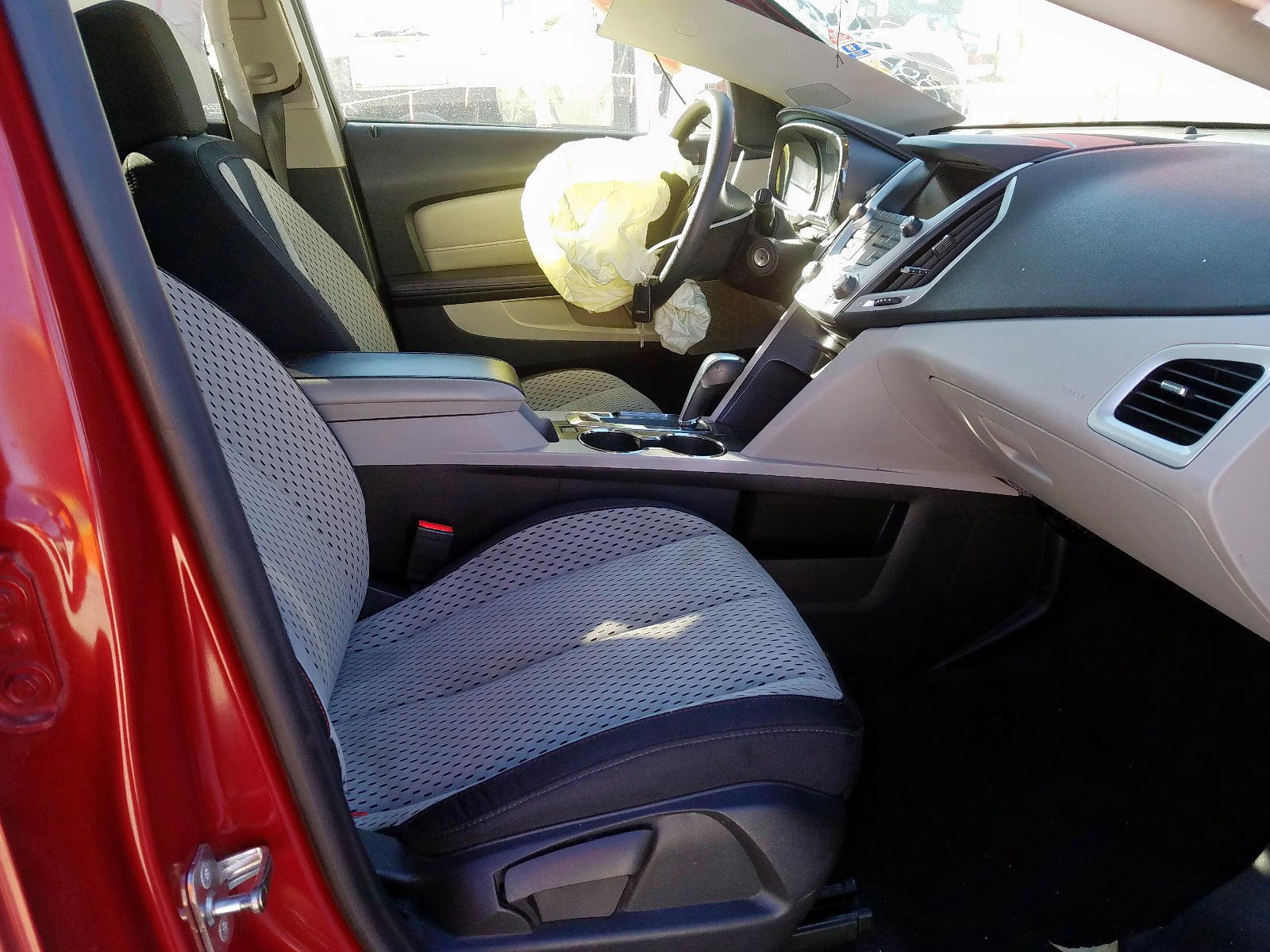 Photo 5 from auction – 2015 GMC TERRAIN SL with VIN 2GKALMEK7F6404222