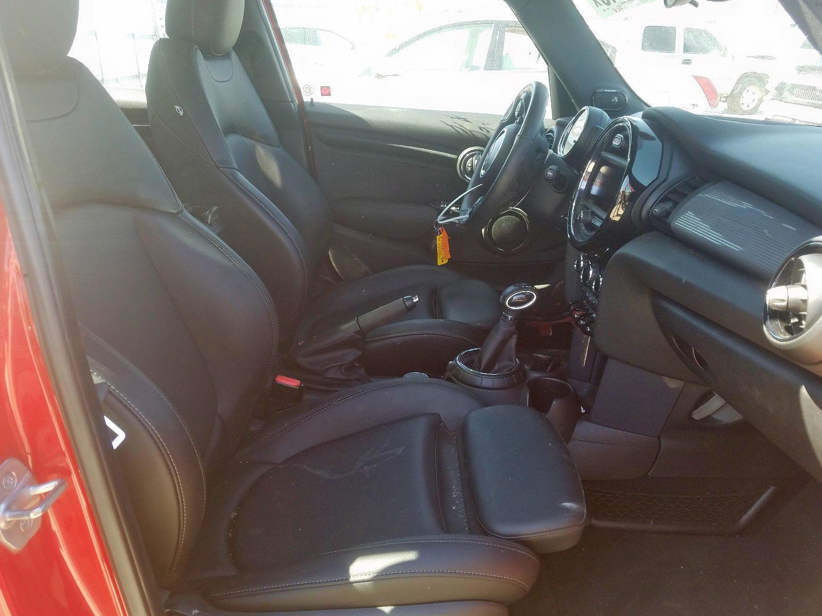 Photo 5 from auction – 2015 MINI COOPER with VIN WMWXS5C59FT830882