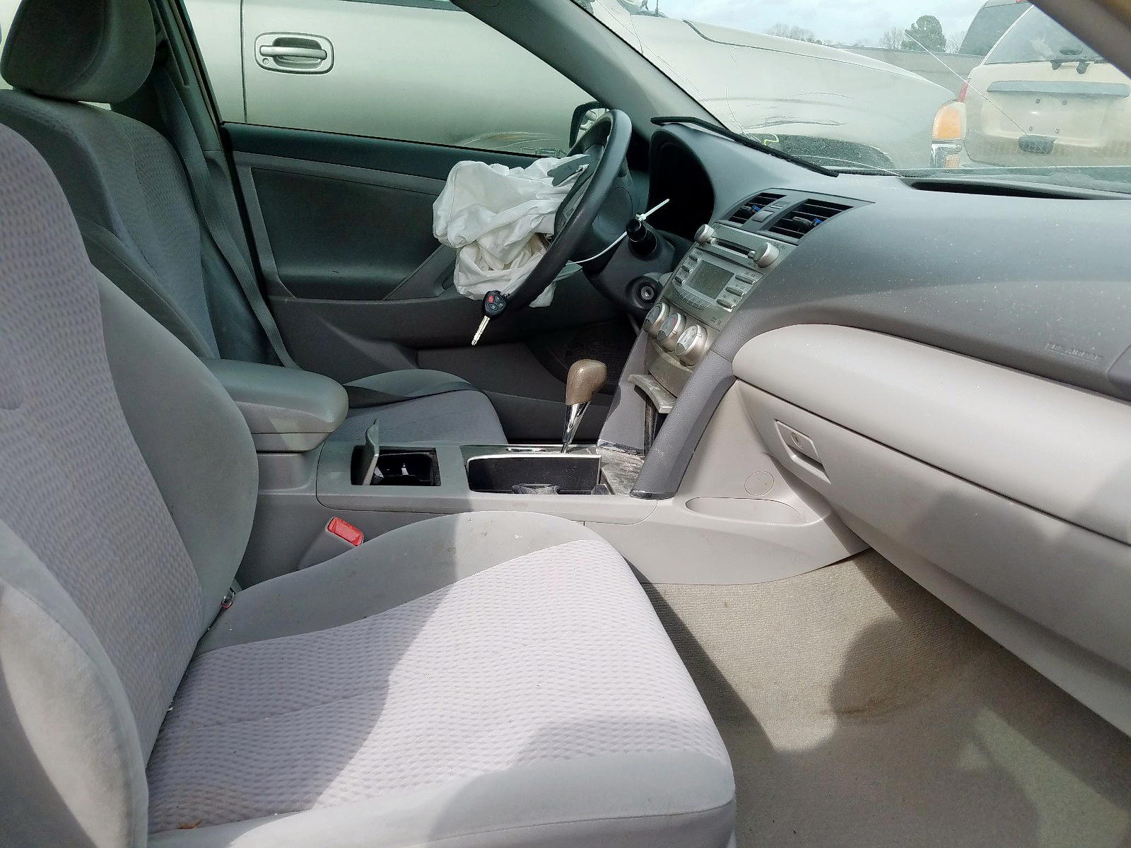 Photo 5 from auction – 2011 TOYOTA CAMRY BASE with VIN 4T4BF3EK3BR138731