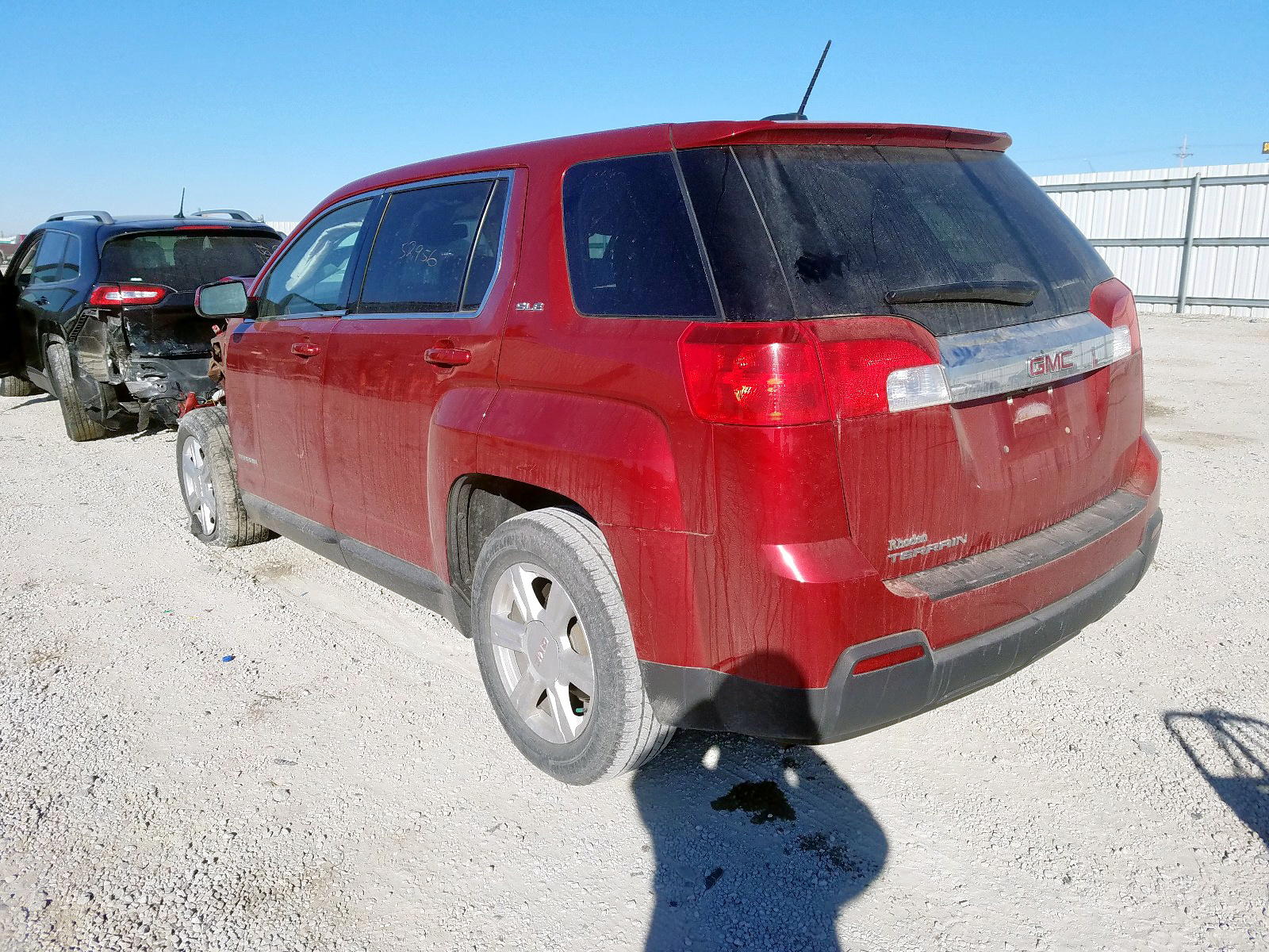 Photo 3 from auction – 2015 GMC TERRAIN SL with VIN 2GKALMEK7F6404222