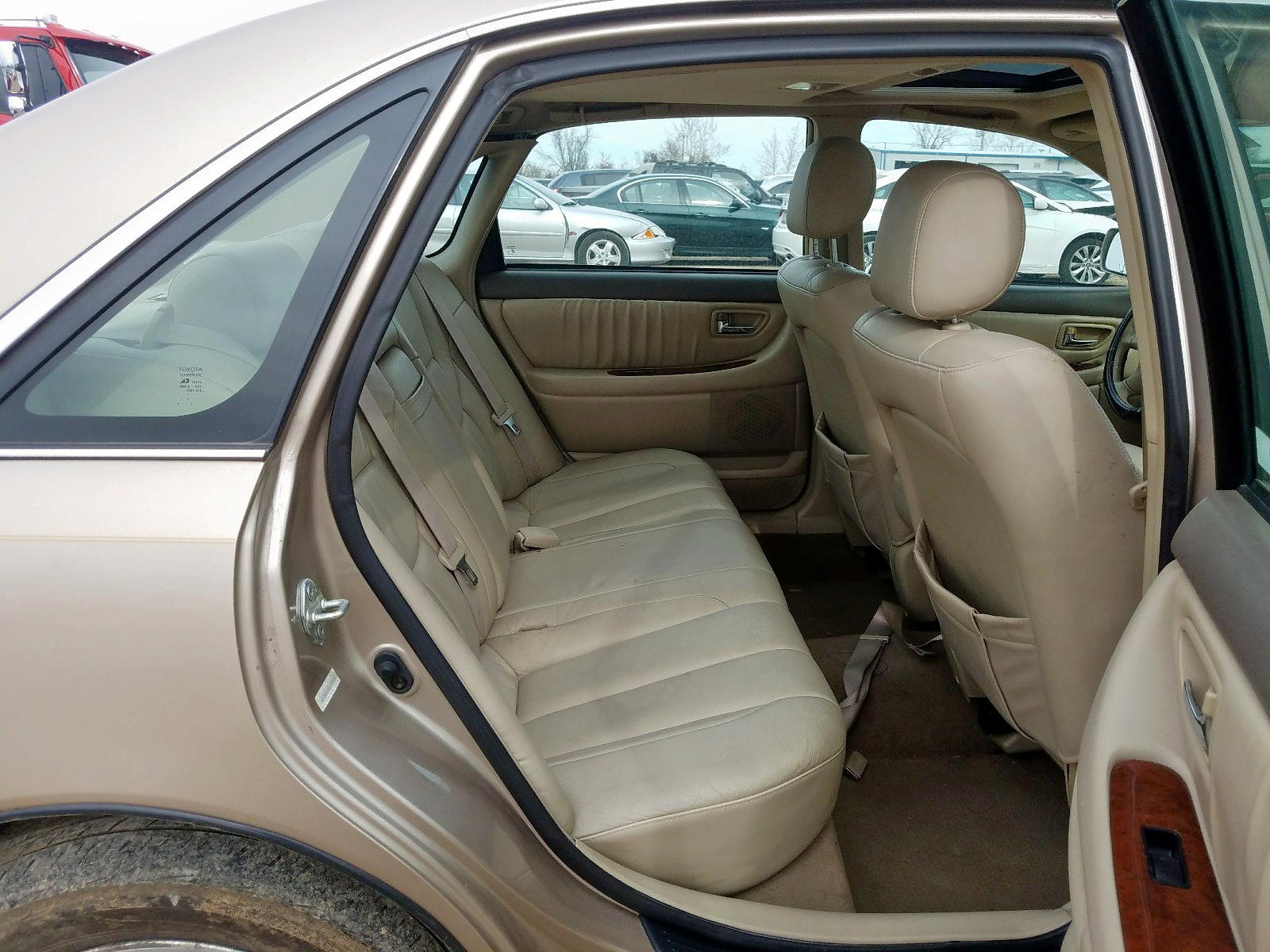 Photo 6 from auction – 2002 TOYOTA AVALON XL with VIN 4T1BF28B32U253166