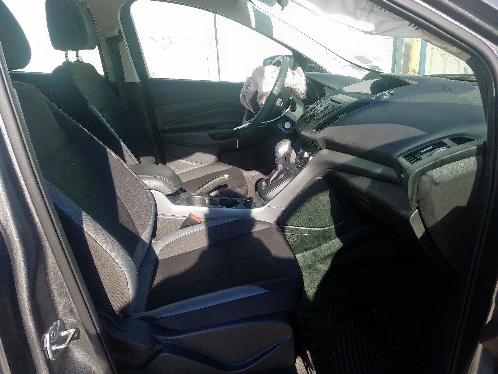 Photo 5 from auction – 2014 FORD ESCAPE S with VIN 1FMCU0F77EUE07413