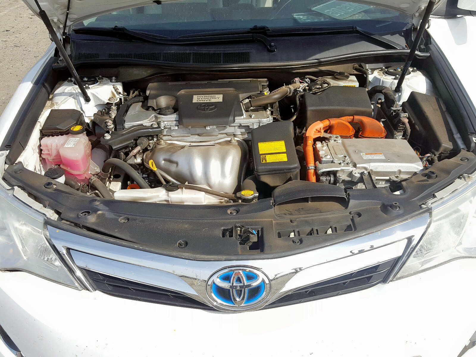 Photo 7 from auction – 2014 TOYOTA CAMRY HYBR with VIN 4T1BD1FK5EU112557