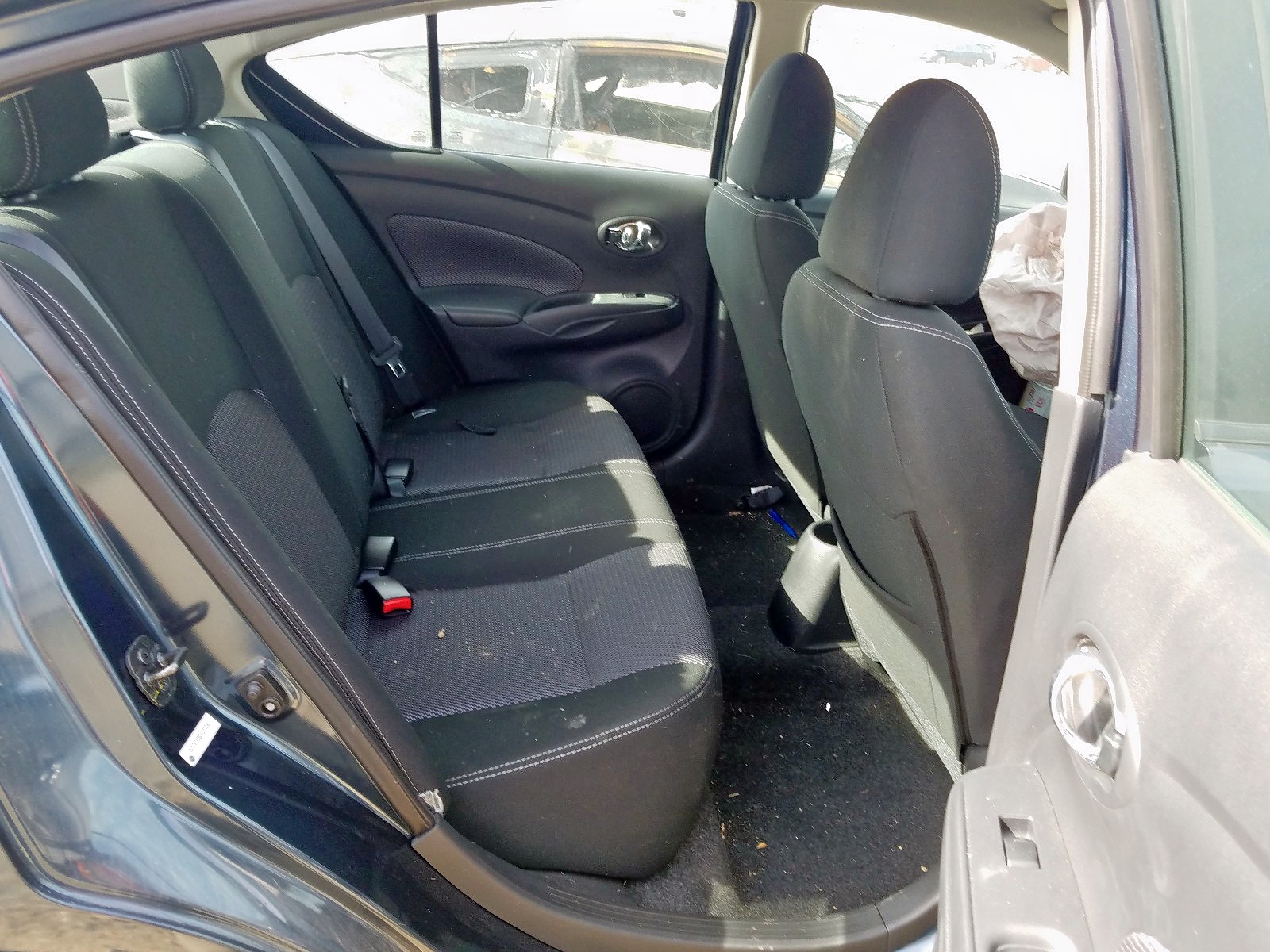 Photo 6 from auction – 2017 NISSAN VERSA S with VIN 3N1CN7AP6HL897006