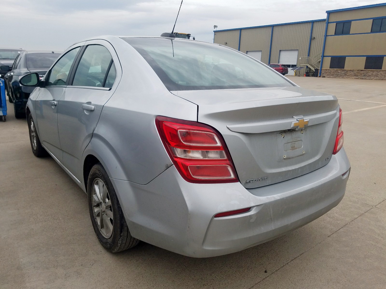 Photo 3 from auction – 2017 CHEVROLET SONIC LT with VIN 1G1JD5SH0H4107720