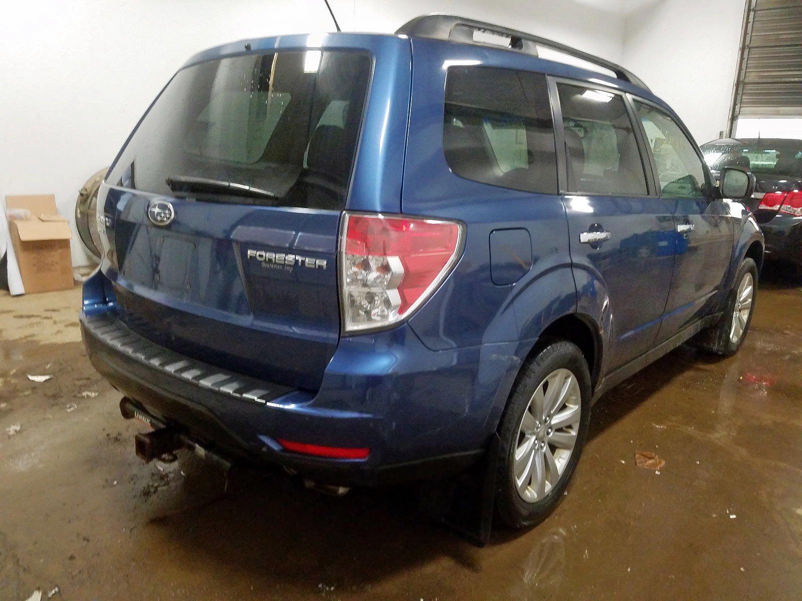 Photo 4 from auction – 2011 SUBARU FORESTER 2 with VIN JF2SHBDC0BH732569