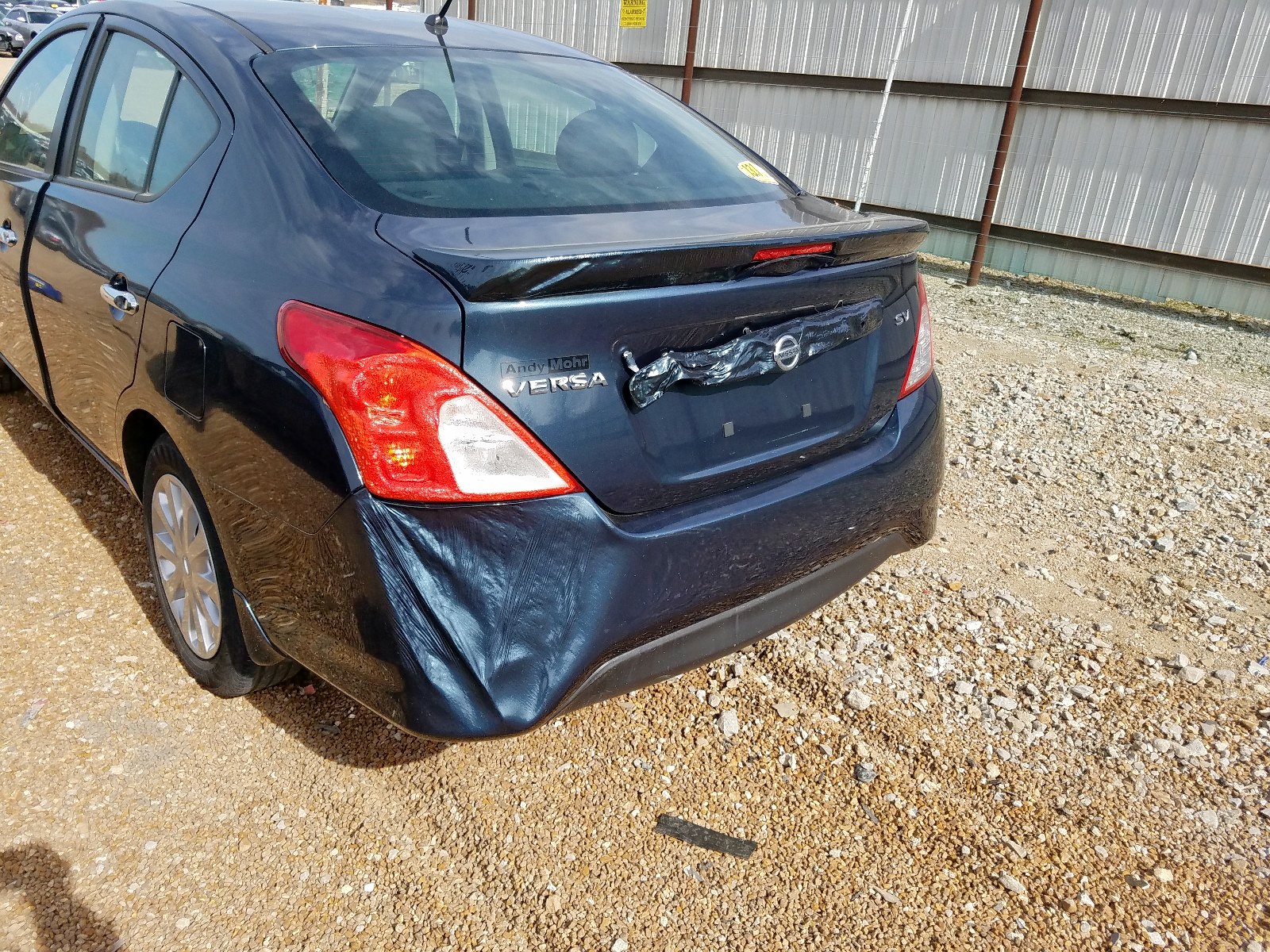 Photo 10 from auction – 2017 NISSAN VERSA S with VIN 3N1CN7AP6HL897006