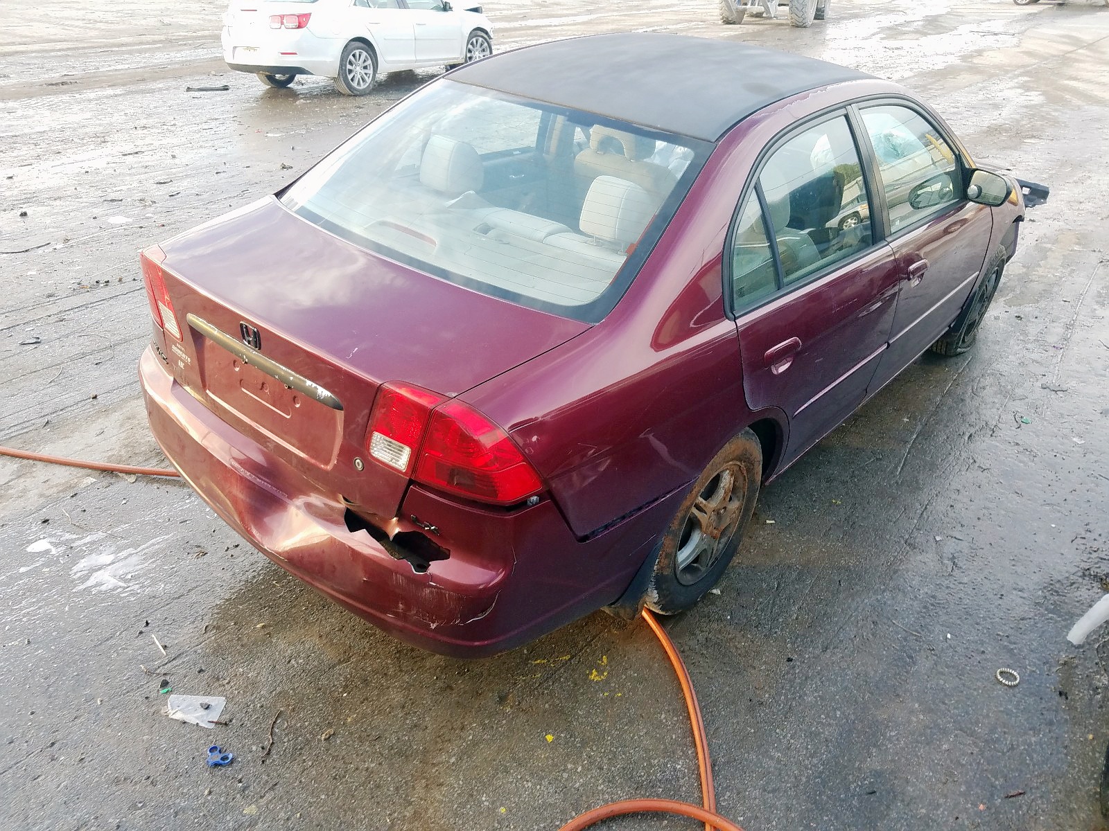 Photo 4 from auction – 2003 HONDA CIVIC LX with VIN 2HGES15533H622393