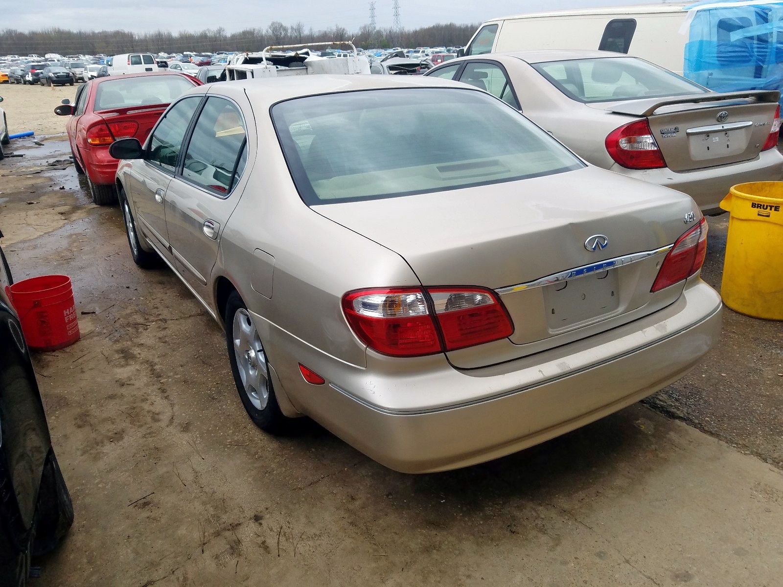Photo 3 from auction – 2000 INFINITI I30 with VIN JNKCA31A8YT214651