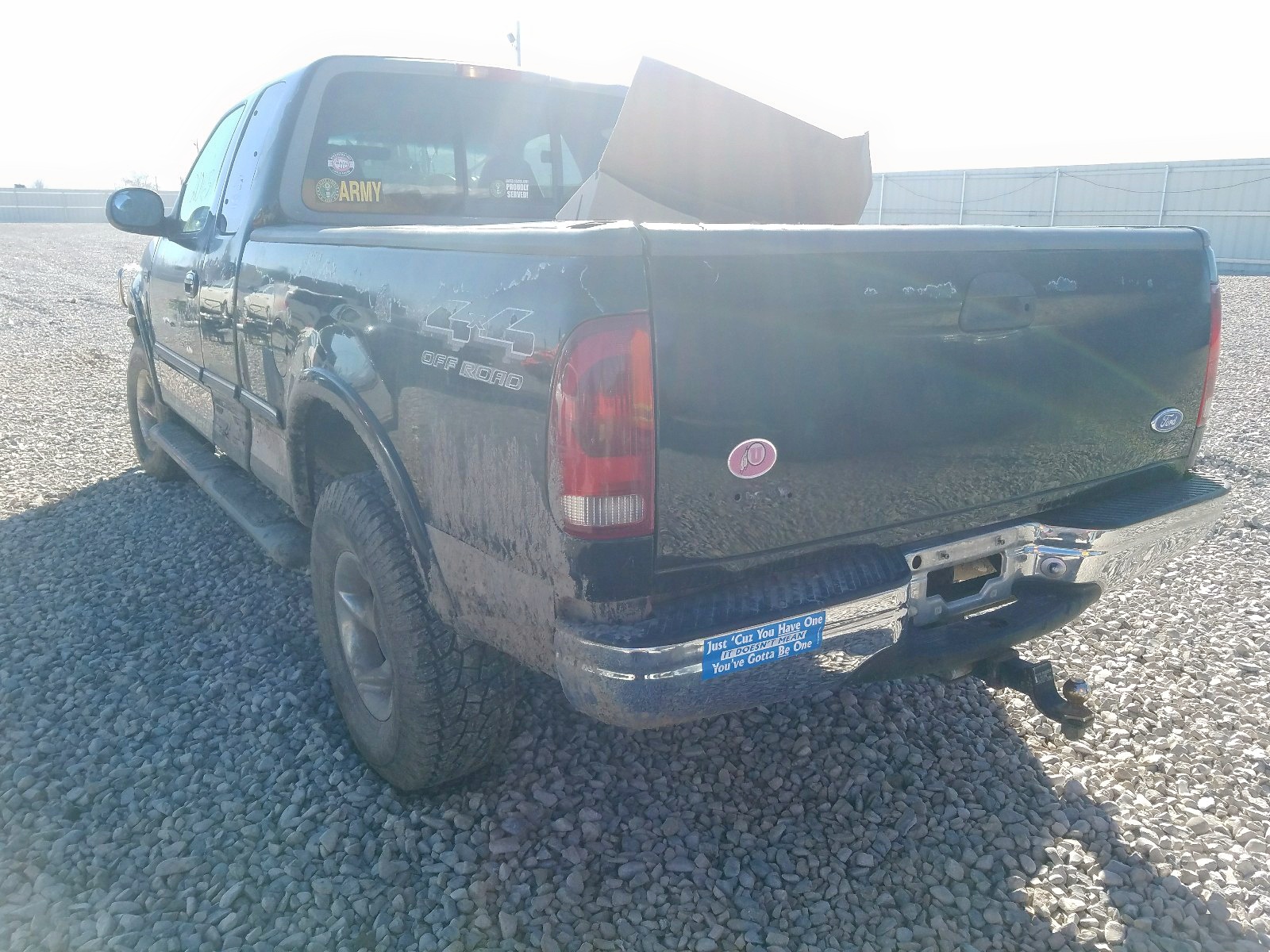 Photo 3 from auction – 1997 FORD F150 with VIN 1FTDX18W7VNC46677