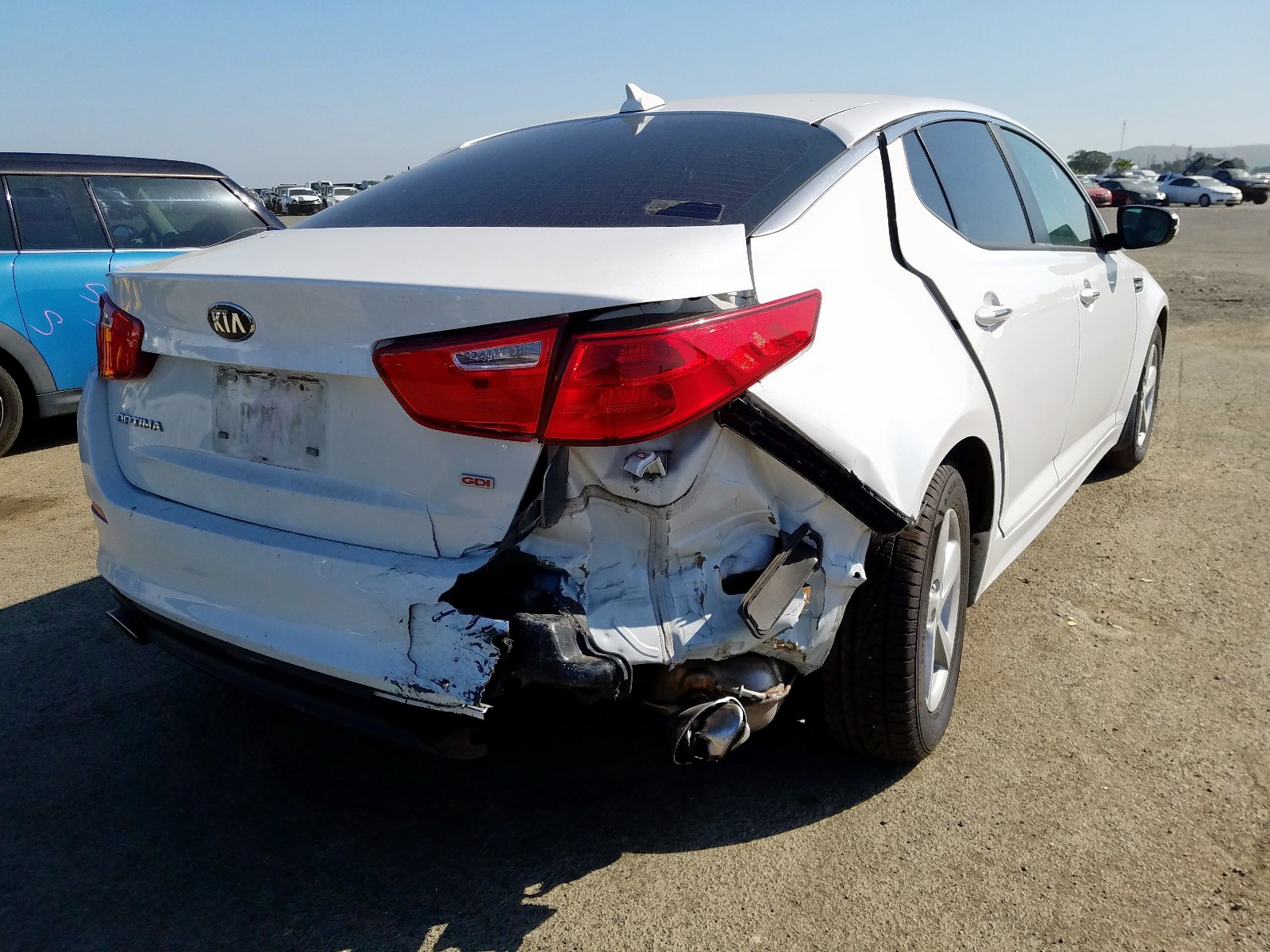 Photo 4 from auction – 2015 KIA OPTIMA LX with VIN 5XXGM4A74FG499835