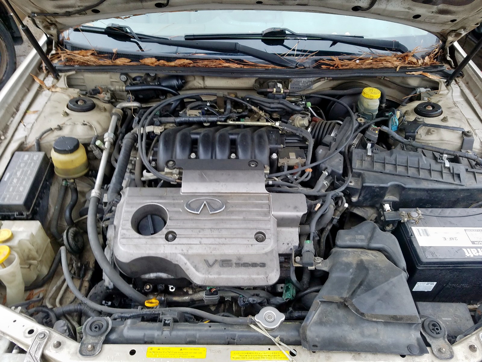 Photo 7 from auction – 2000 INFINITI I30 with VIN JNKCA31A8YT214651