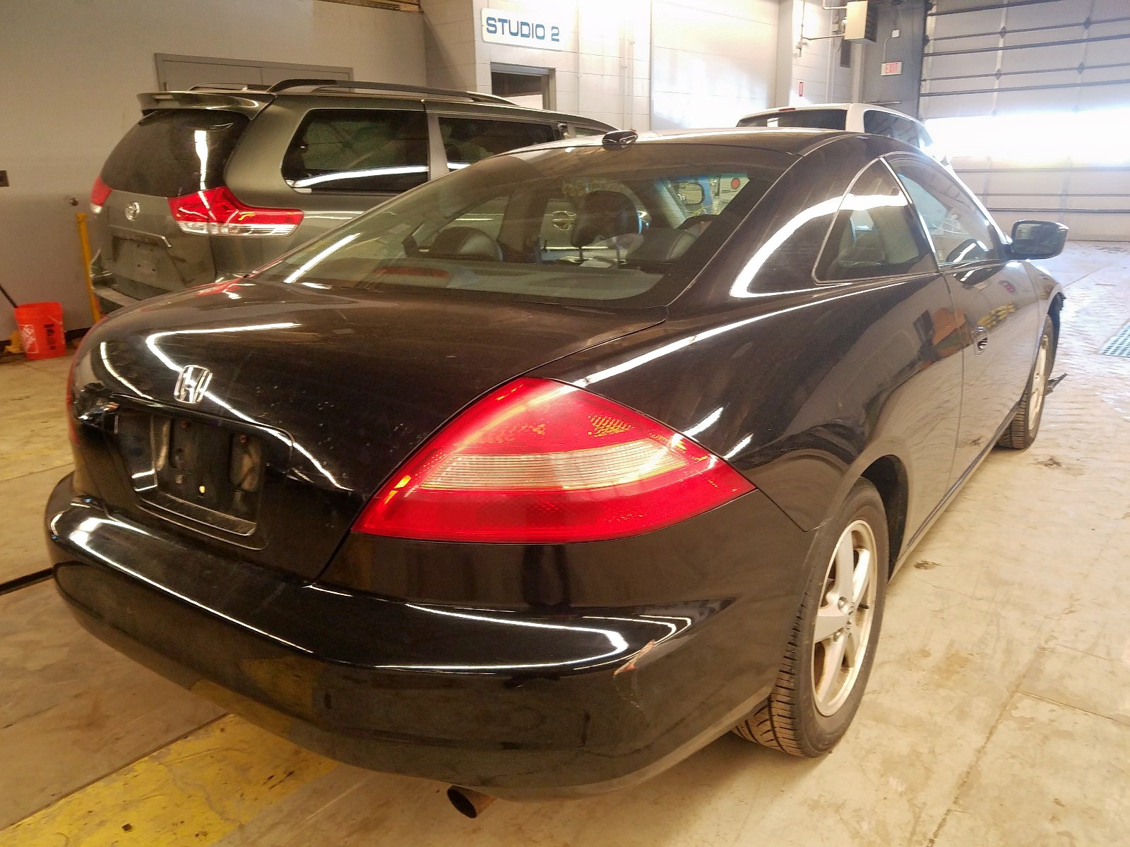 Photo 4 from auction – 2004 HONDA ACCORD EX with VIN 1HGCM72714A011952