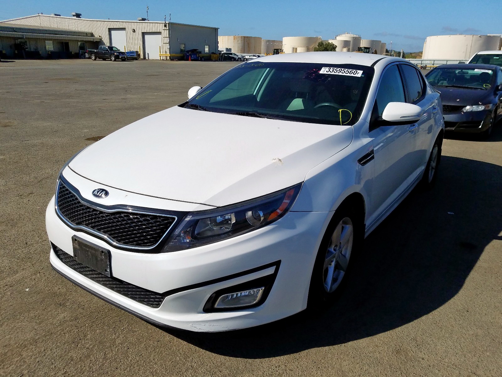 Photo 2 from auction – 2015 KIA OPTIMA LX with VIN 5XXGM4A74FG499835