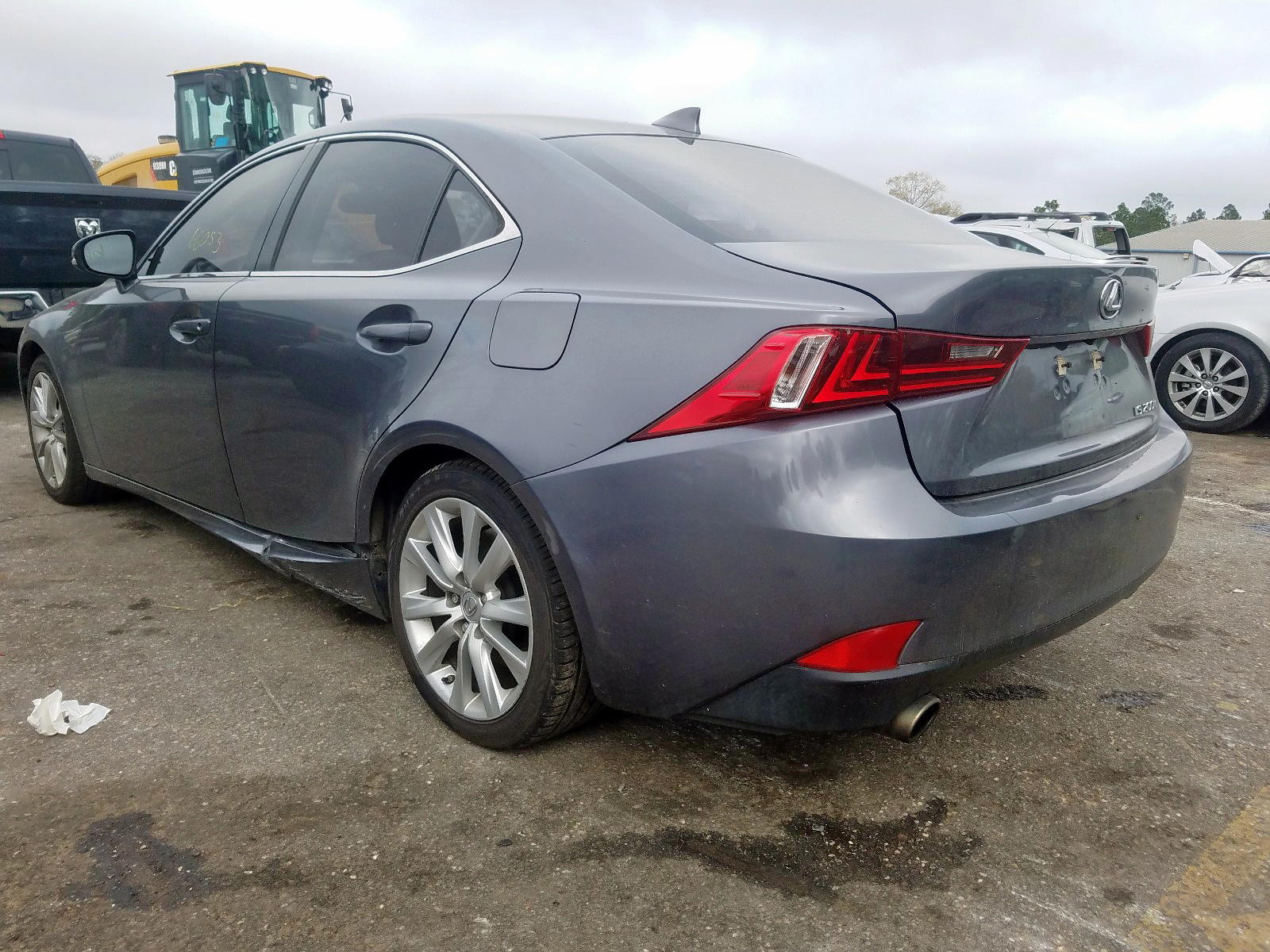 Photo 3 from auction – 2016 LEXUS IS 200T with VIN JTHBA1D25G5002913