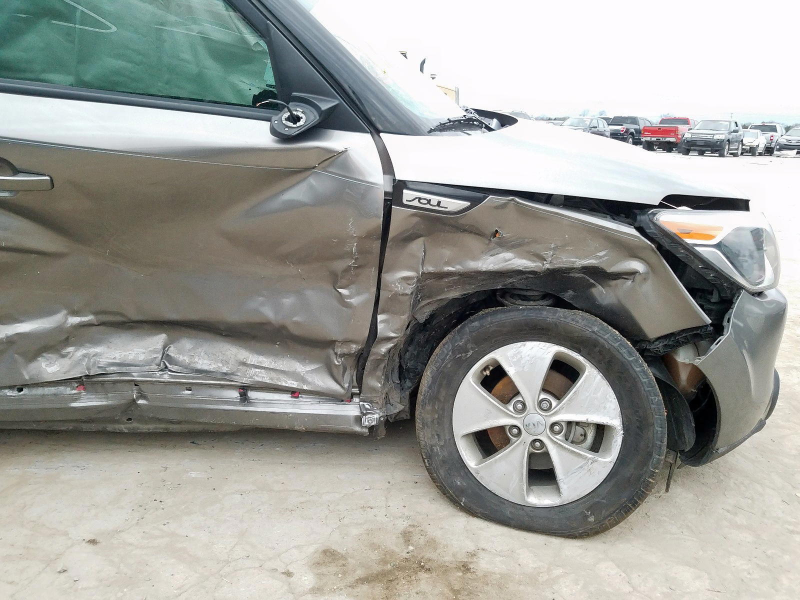 Photo 9 from auction – 2016 KIA SOUL with VIN KNDJN2A25G7362585