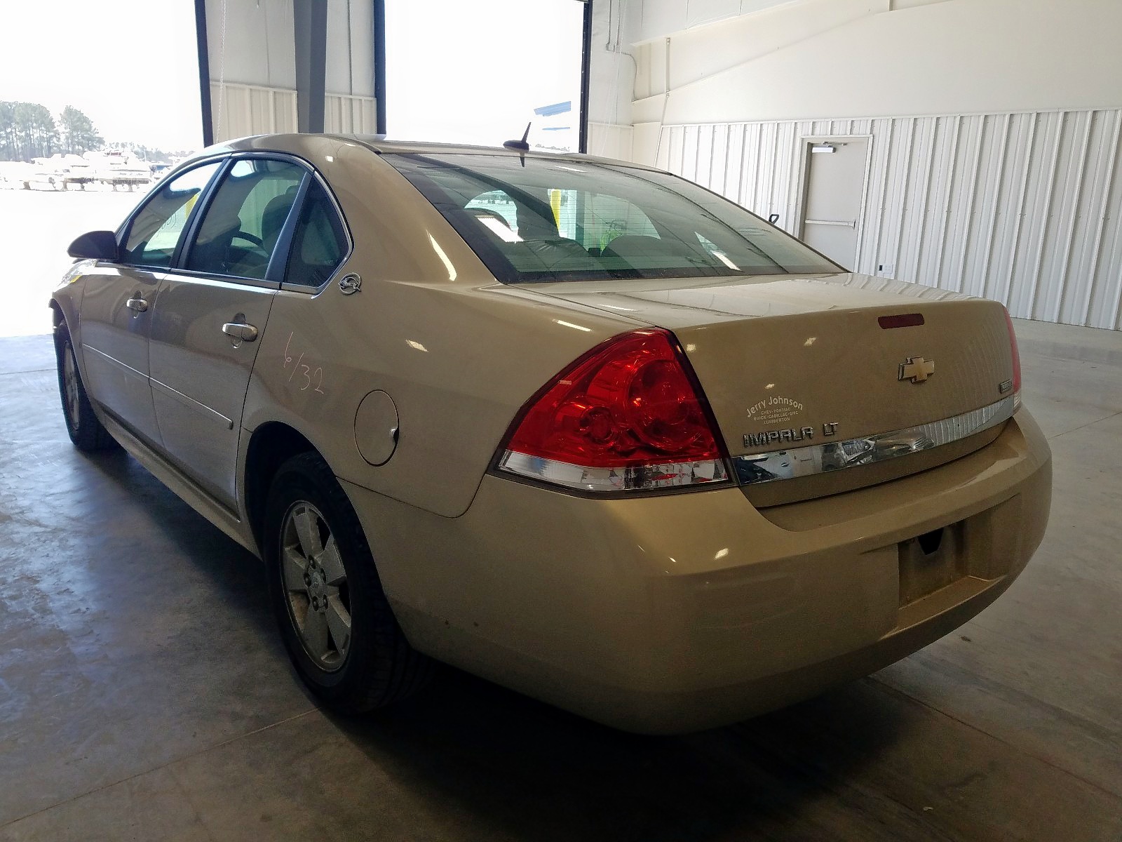 Photo 3 from auction – 2009 CHEVROLET IMPALA 1LT with VIN 2G1WT57K391228638
