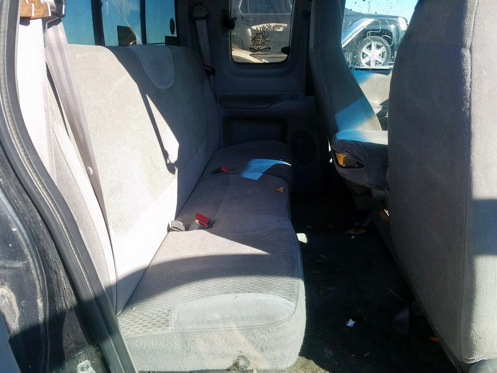 Photo 6 from auction – 1997 FORD F150 with VIN 1FTDX18W7VNC46677