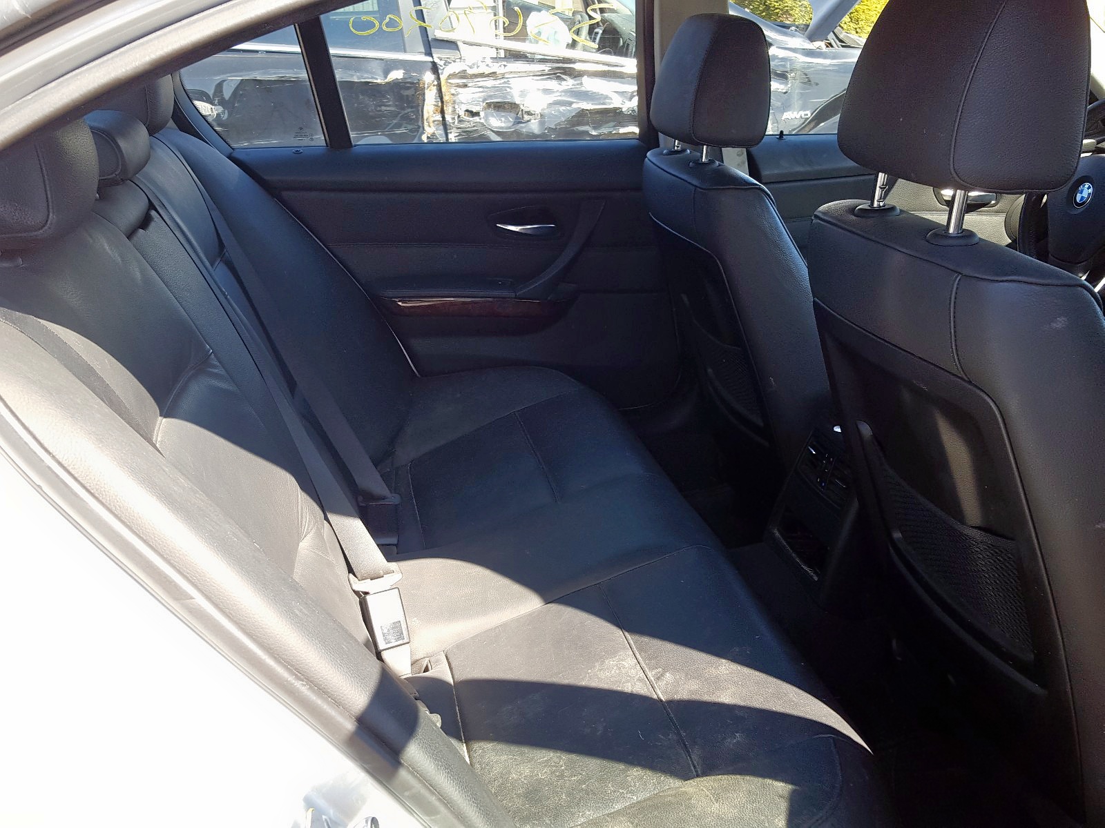Photo 6 from auction – 2006 BMW 325 XI with VIN WBAVD13536KV05127