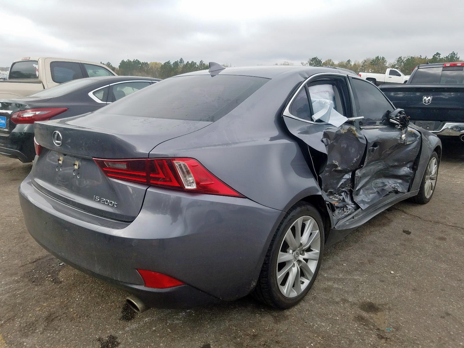 Photo 4 from auction – 2016 LEXUS IS 200T with VIN JTHBA1D25G5002913