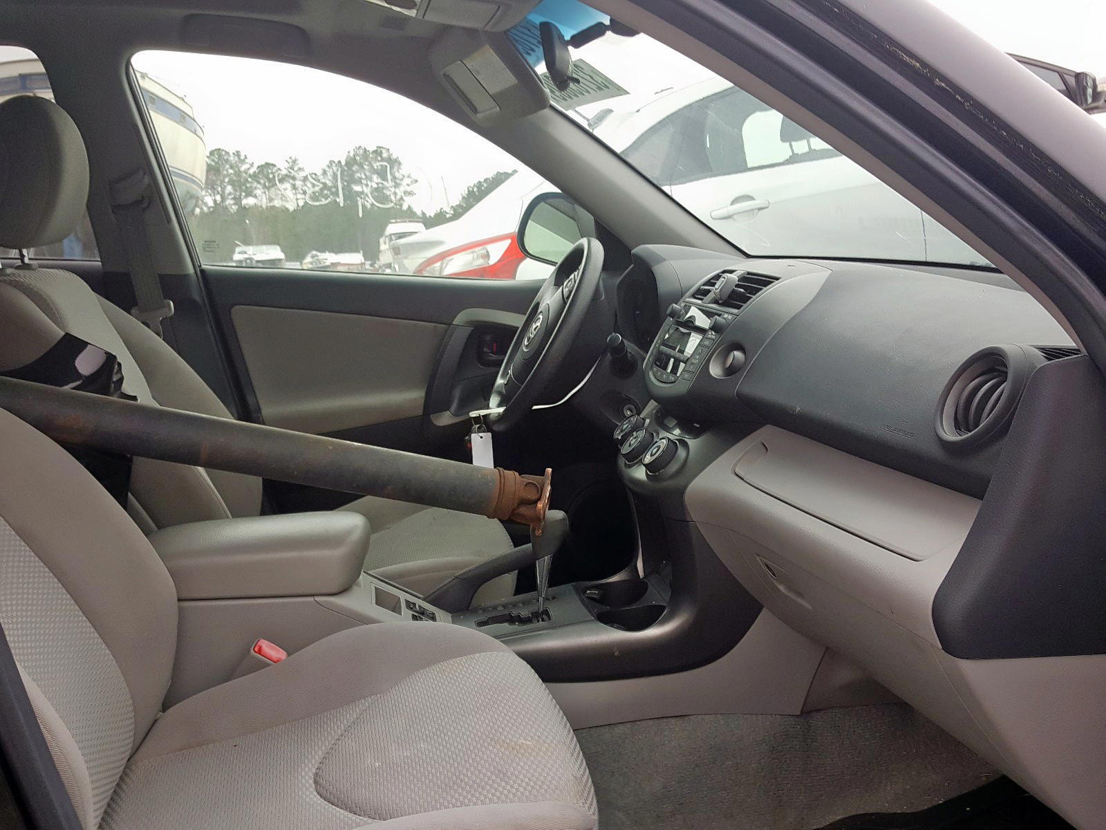 Photo 5 from auction – 2011 TOYOTA RAV4 with VIN 2T3BF4DV4BW091731