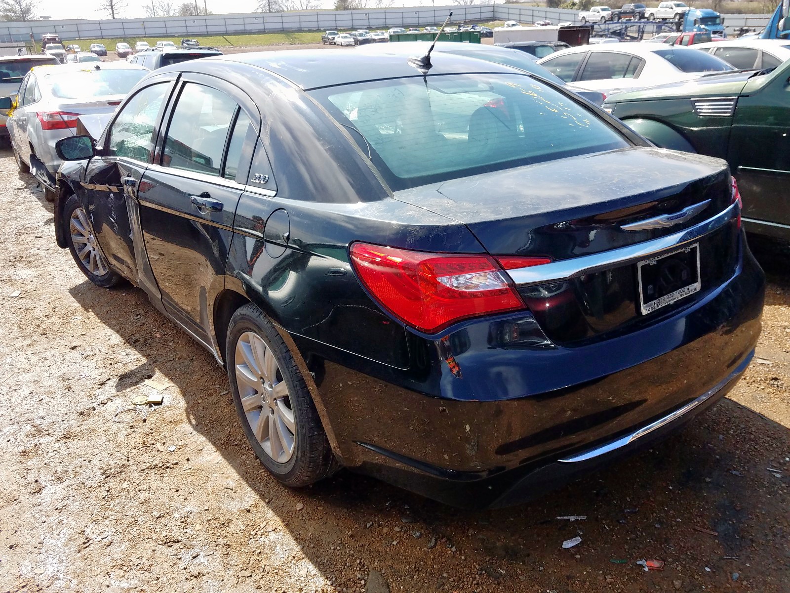 Photo 3 from auction – 2012 CHRYSLER 200 TOURIN with VIN 1C3CCBBG9CN107487