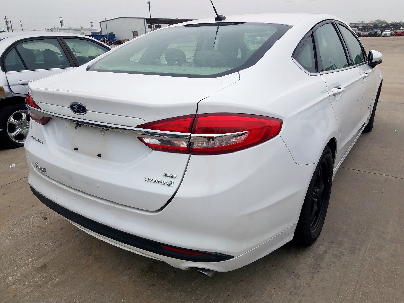 Photo 4 from auction – 2017 FORD FUSION SE with VIN 3FA6P0LU5HR232924