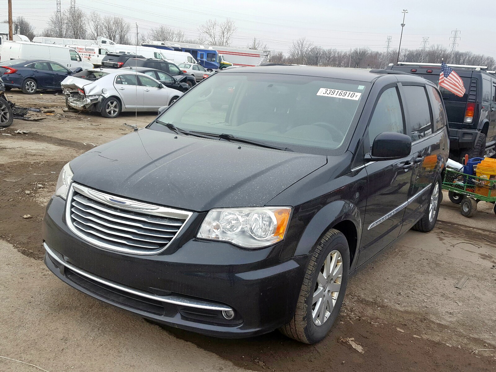 Photo 2 from auction – 2013 CHRYSLER TOWN & COU with VIN 2C4RC1BG4DR708696
