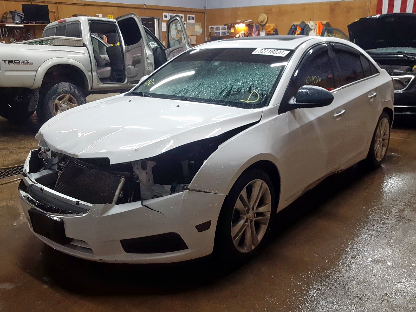 Photo 2 from auction – 2011 CHEVROLET CRUZE LTZ with VIN 1G1PH5S99B7207702