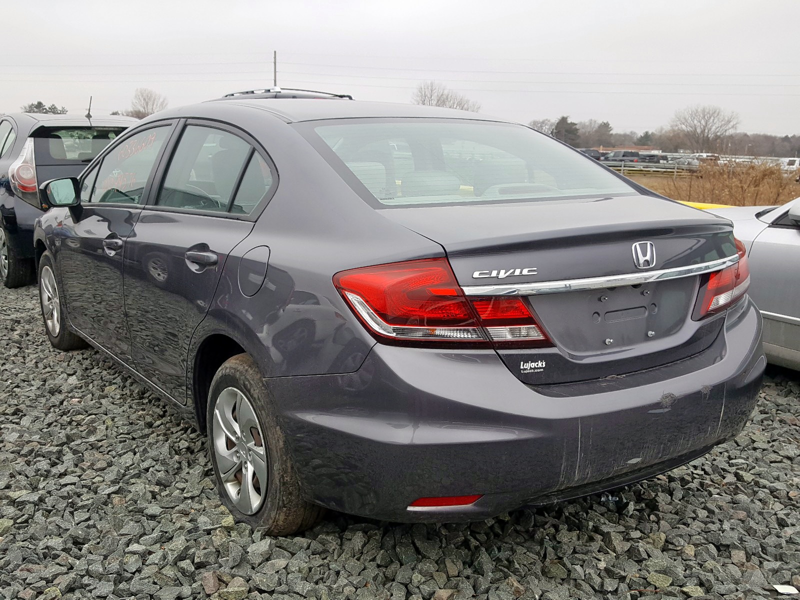 Photo 3 from auction – 2015 HONDA CIVIC LX with VIN 19XFB2F59FE121001