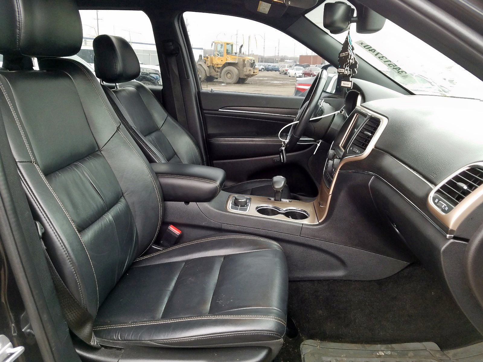 Photo 5 from auction – 2015 JEEP GRAND CHER with VIN 1C4RJFBG0FC897104