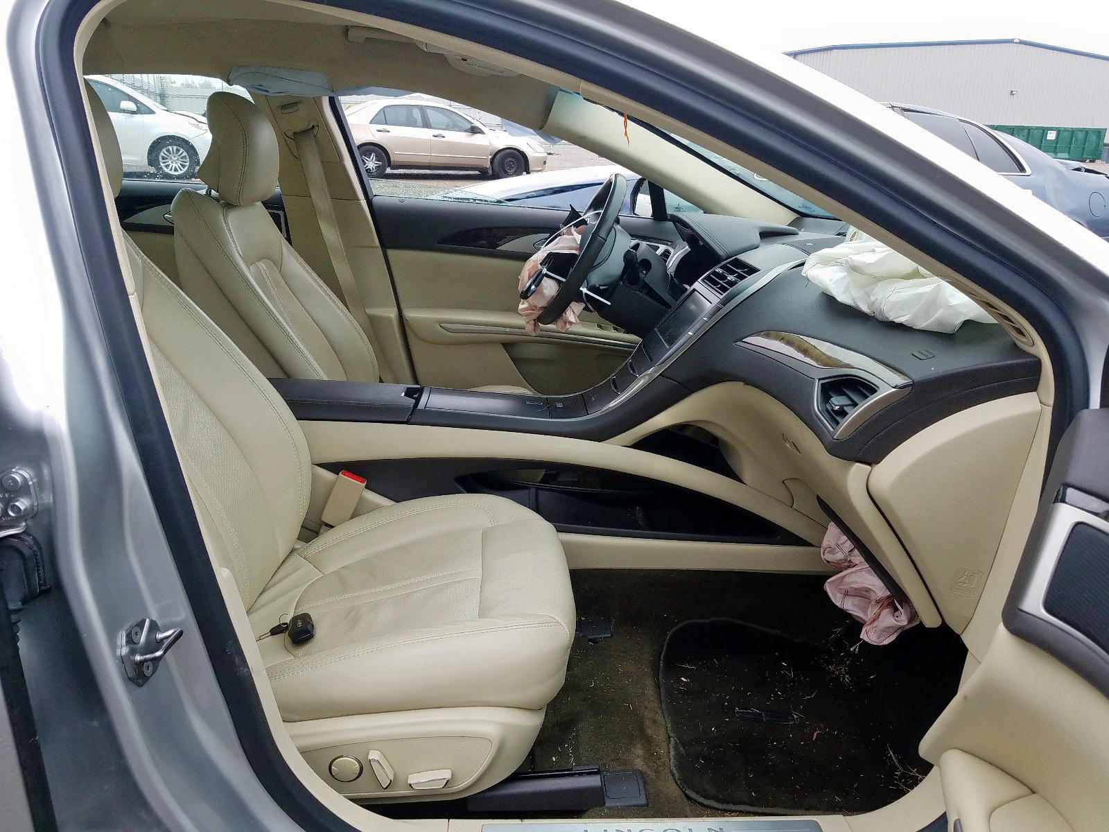 Photo 5 from auction – 2013 LINCOLN MKZ with VIN 3LN6L2G98DR821253
