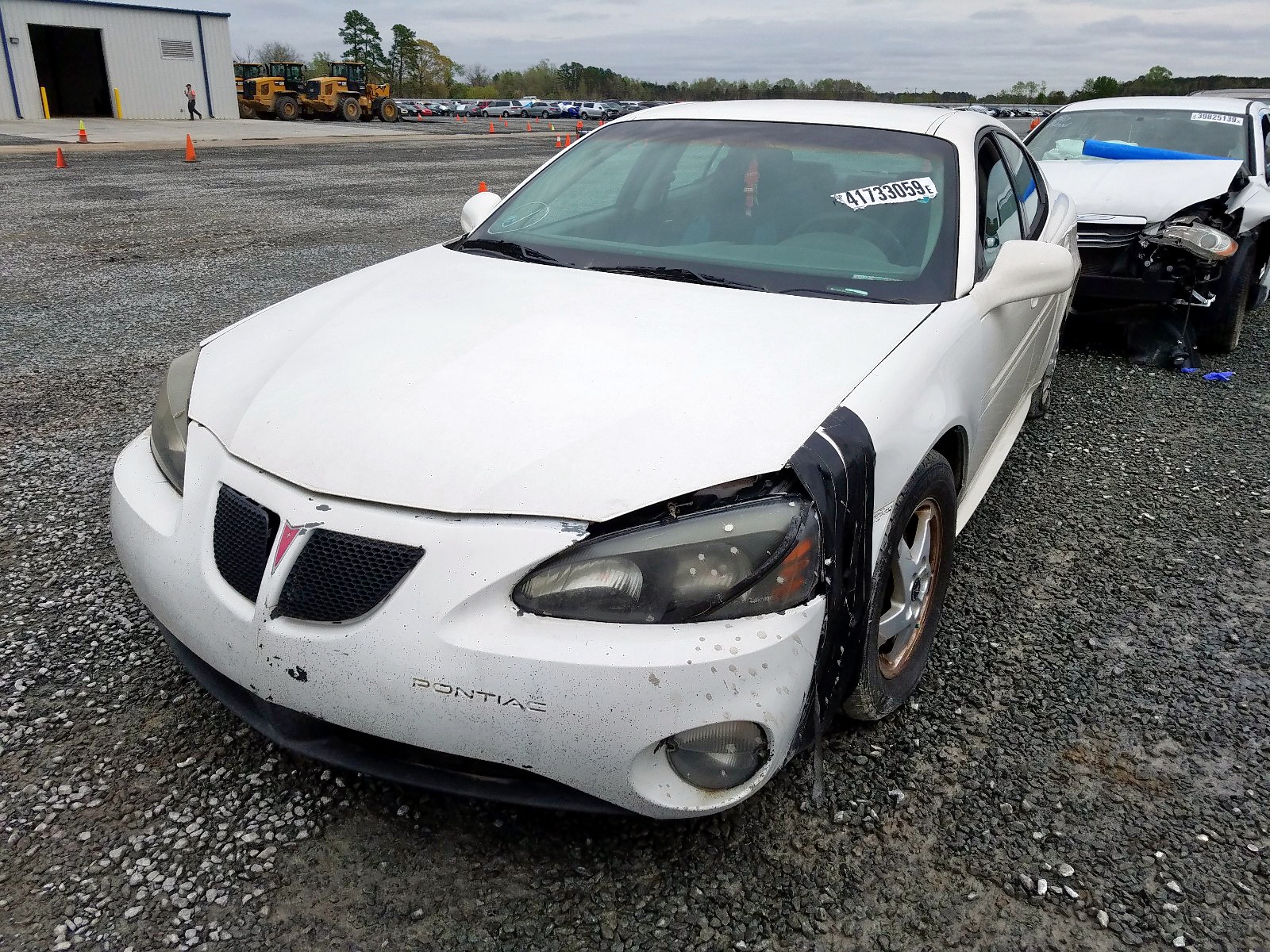 Photo 2 from auction – 2004 PONTIAC GRAND PRIX with VIN 2G2WP522341240448