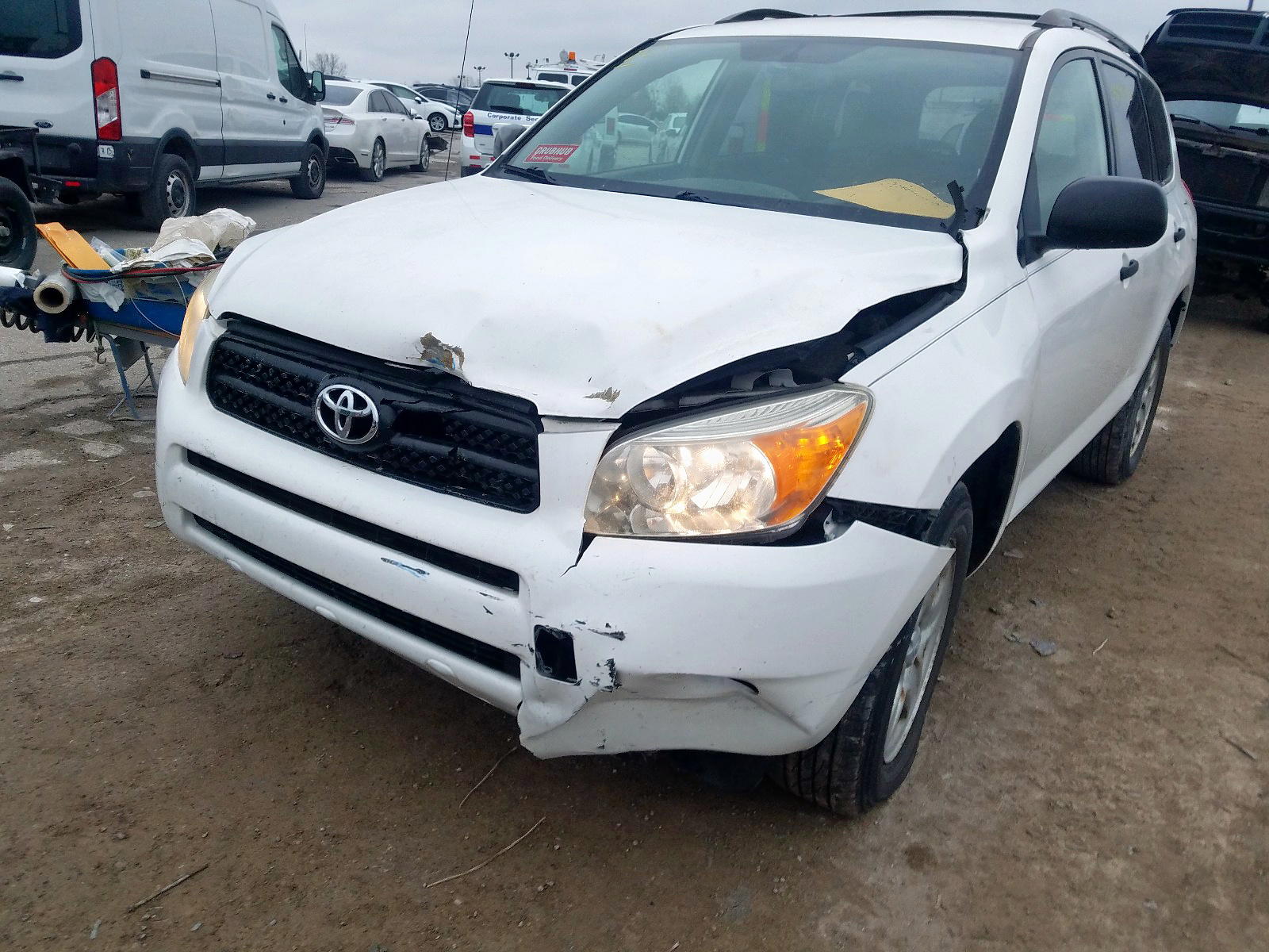 Photo 9 from auction – 2007 TOYOTA RAV4 with VIN JTMZD33V976033204