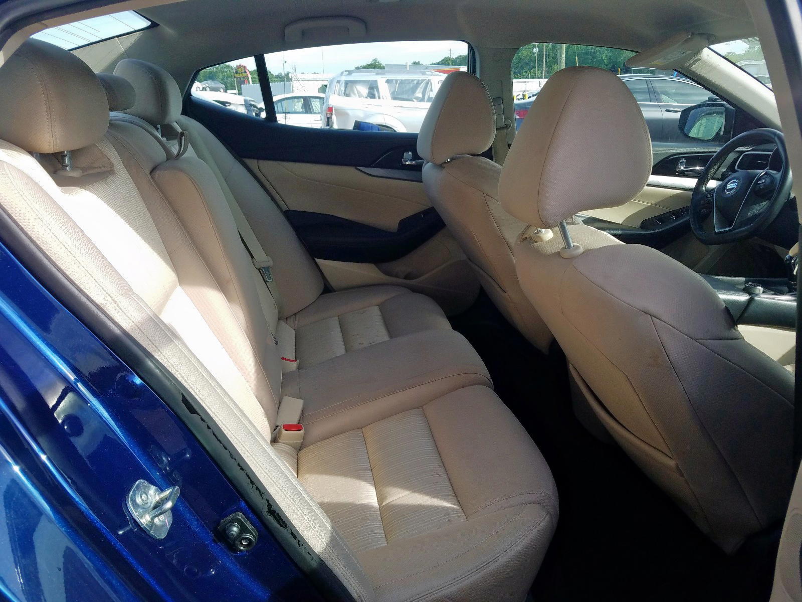 Photo 6 from auction – 2017 NISSAN MAXIMA 3.5 with VIN 1N4AA6AP5HC375902