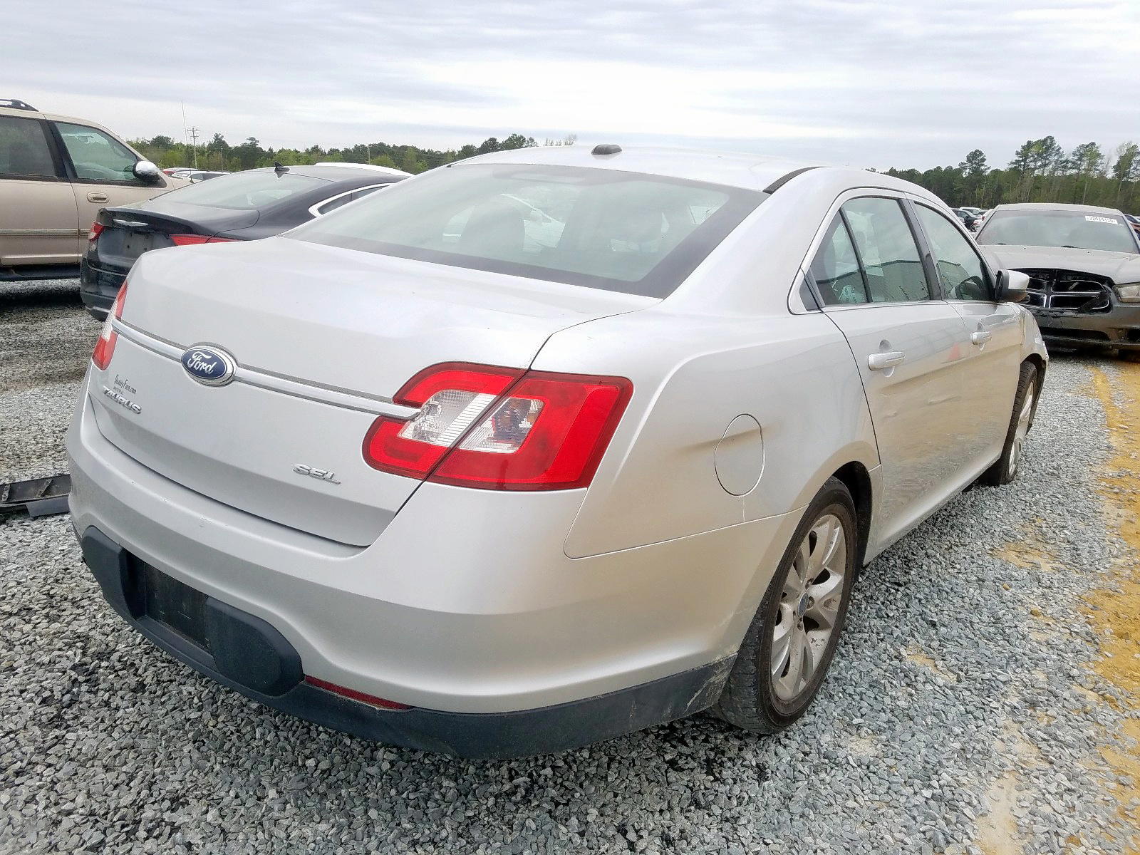 Photo 4 from auction – 2012 FORD TAURUS SEL with VIN 1FAHP2EWXCG113138