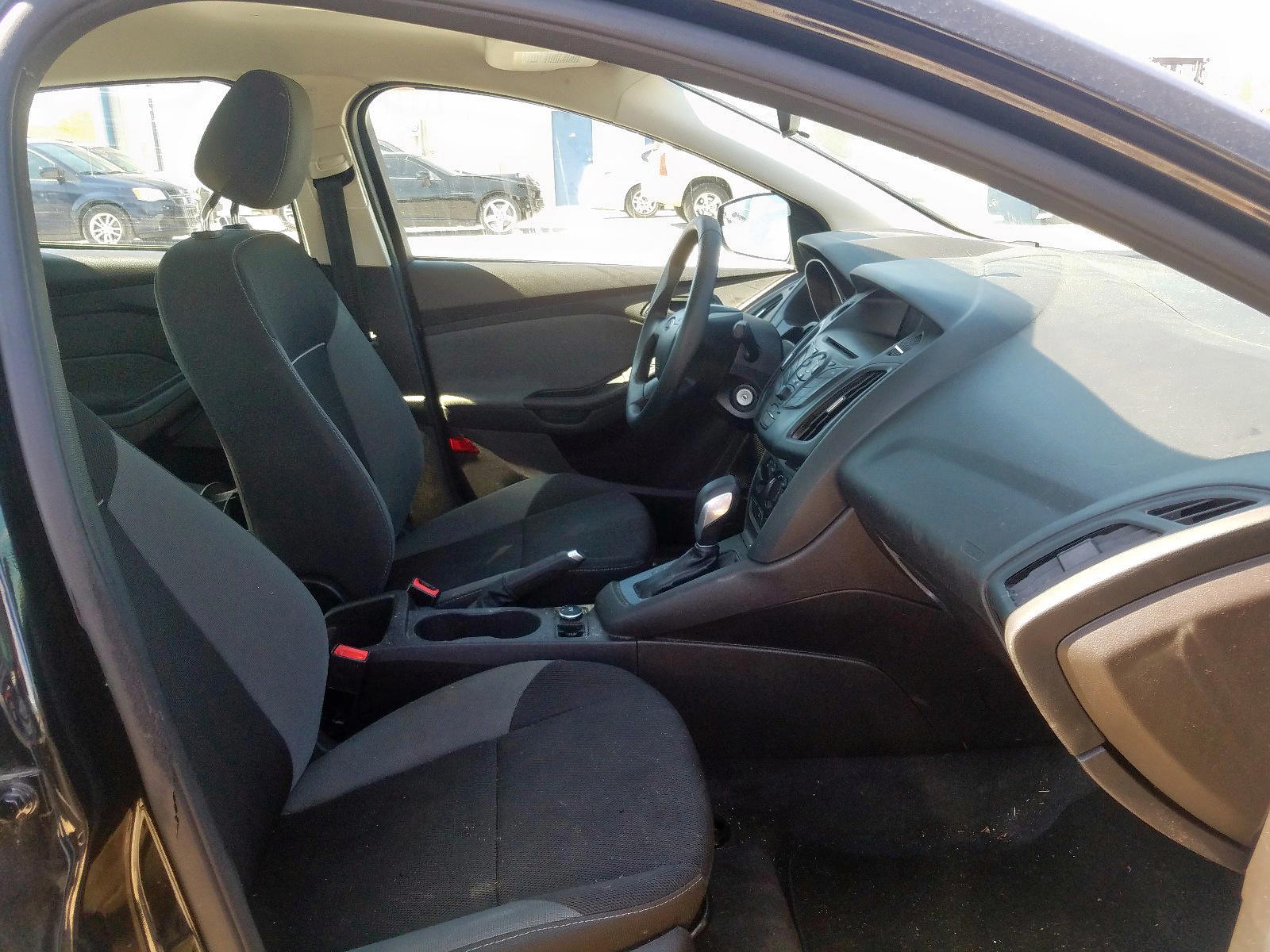Photo 5 from auction – 2014 FORD FOCUS S with VIN 1FADP3E21EL419611
