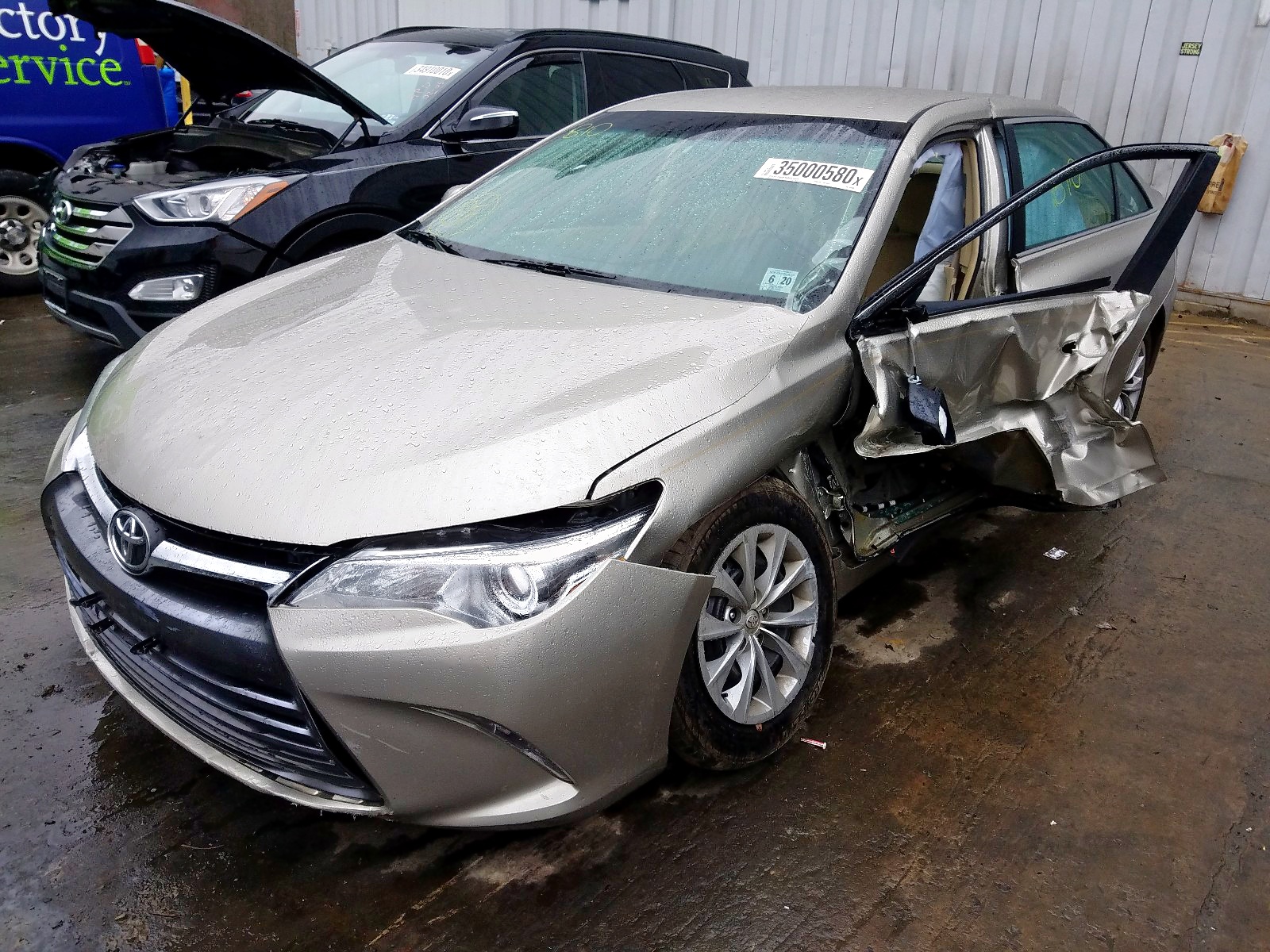 Photo 2 from auction – 2015 TOYOTA CAMRY LE with VIN 4T4BF1FK3FR489809
