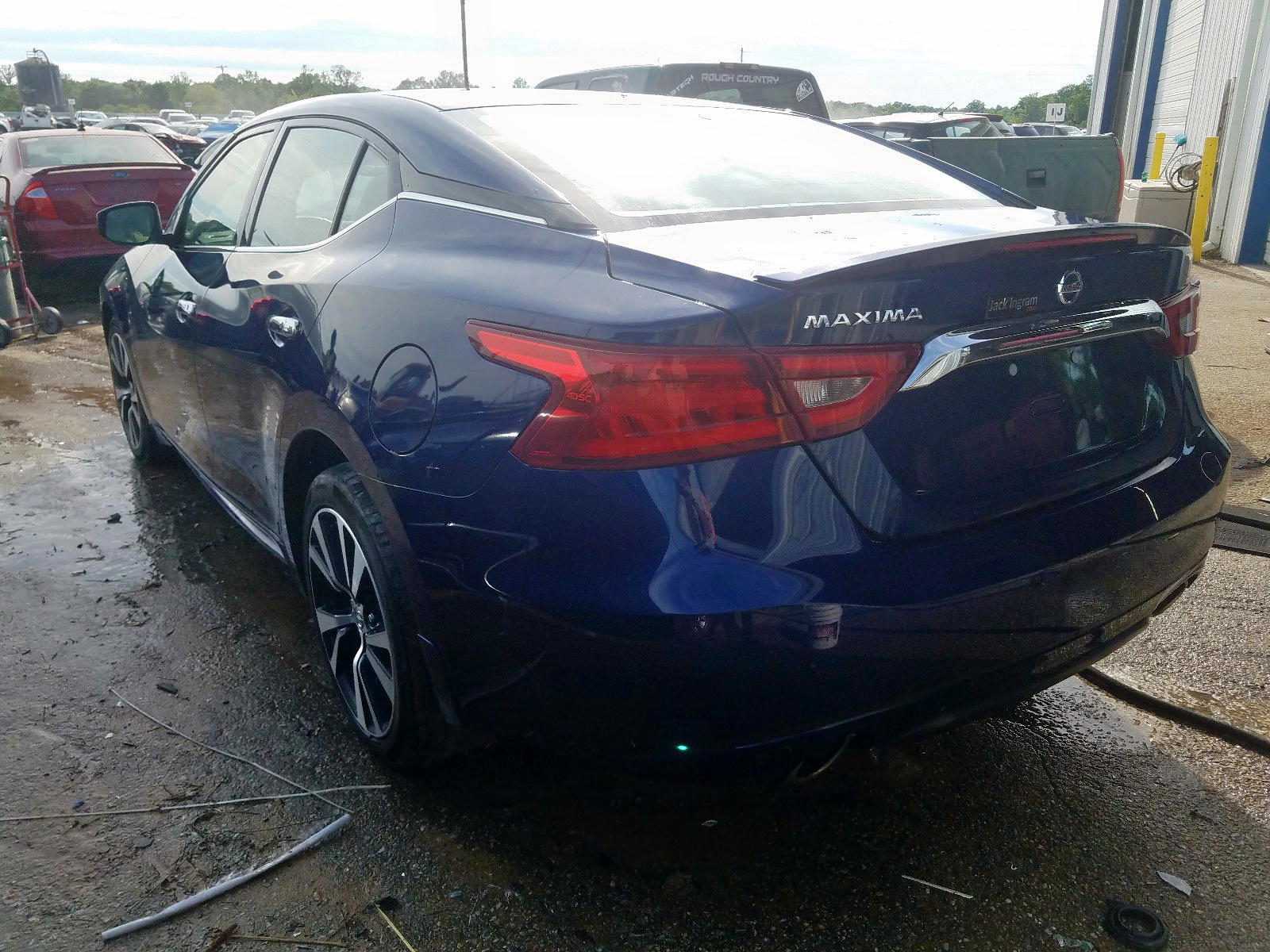 Photo 3 from auction – 2017 NISSAN MAXIMA 3.5 with VIN 1N4AA6AP5HC375902