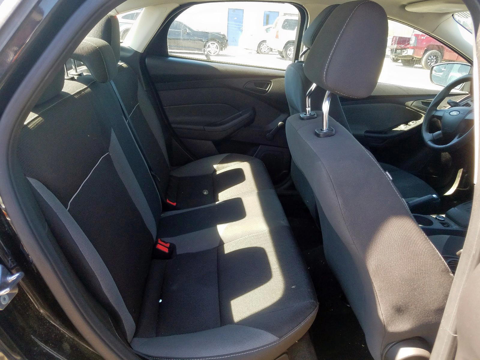 Photo 6 from auction – 2014 FORD FOCUS S with VIN 1FADP3E21EL419611