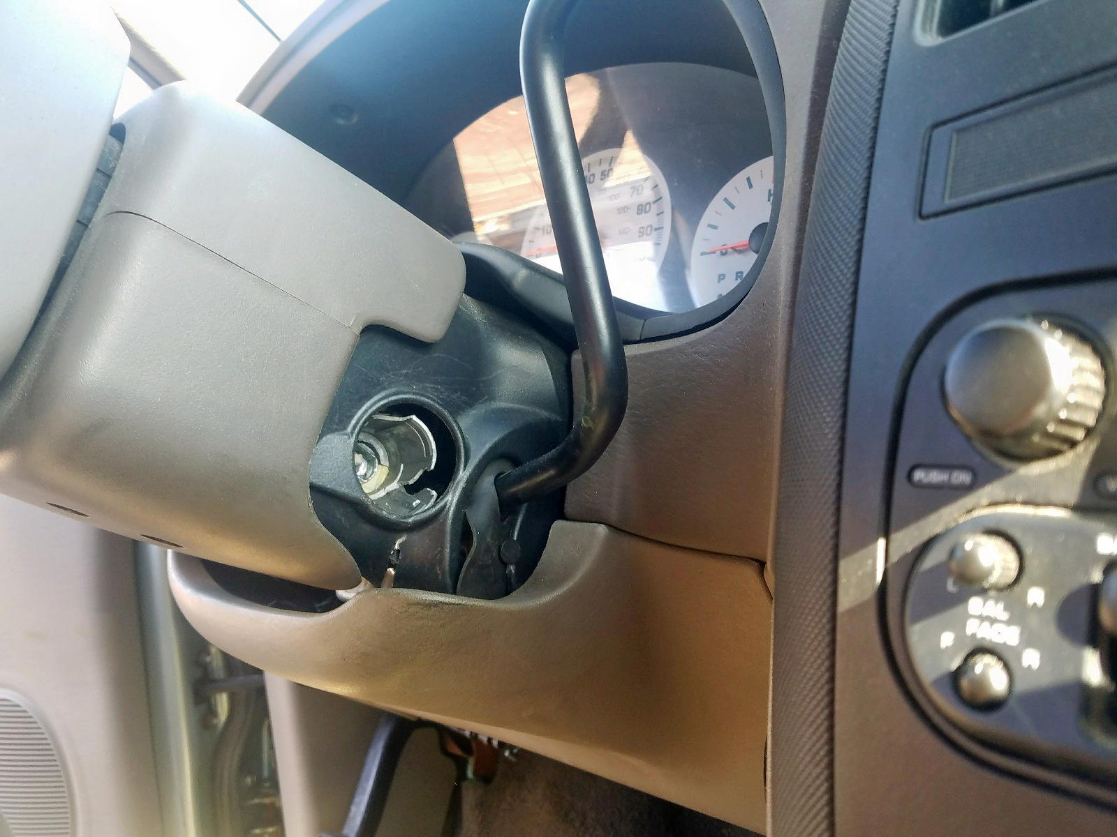 Photo 9 from auction – 2003 DODGE GRAND CARA with VIN 1D4GP24313B169336