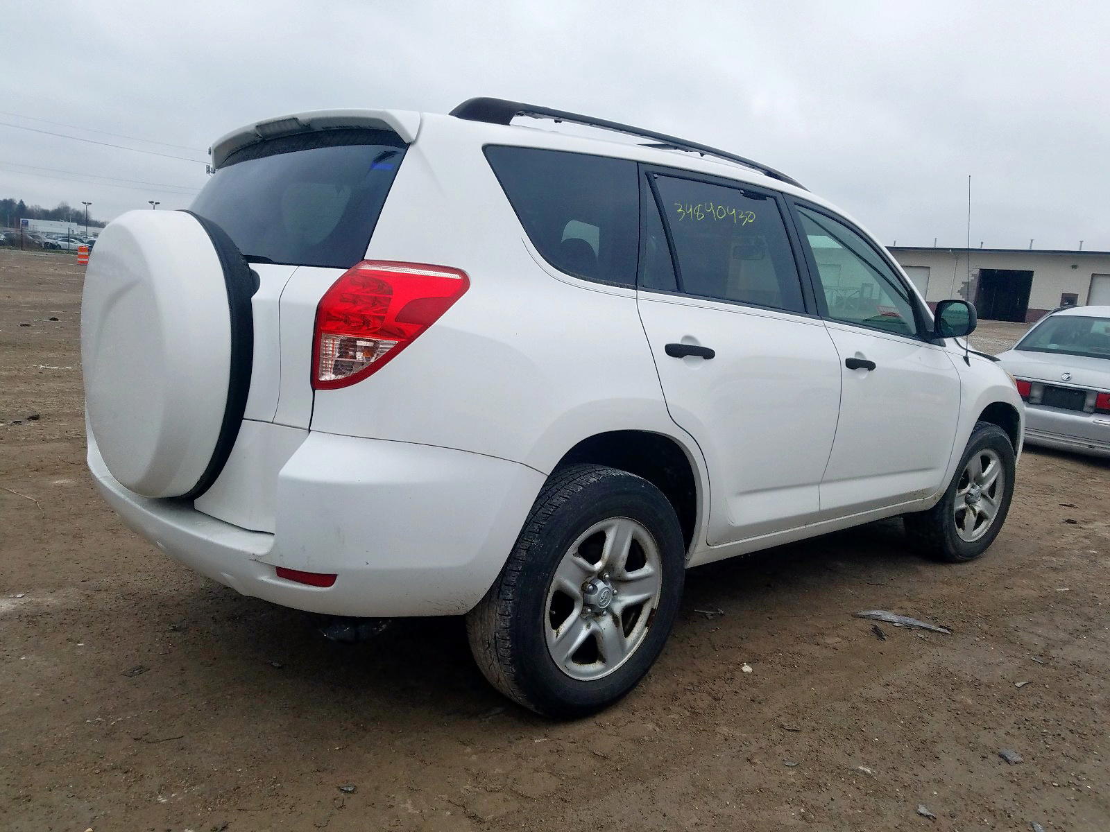 Photo 4 from auction – 2007 TOYOTA RAV4 with VIN JTMZD33V976033204
