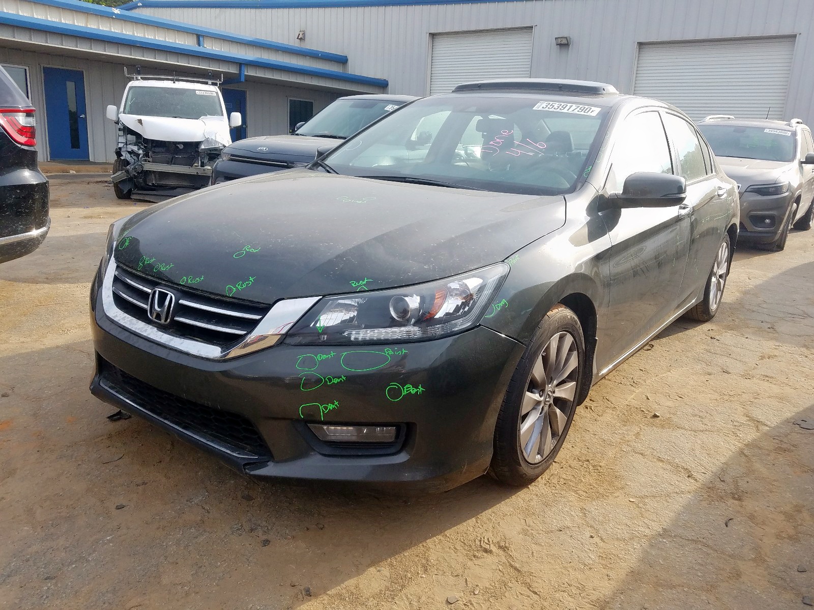 Photo 2 from auction – 2015 HONDA ACCORD EXL with VIN 1HGCR2F86FA100331