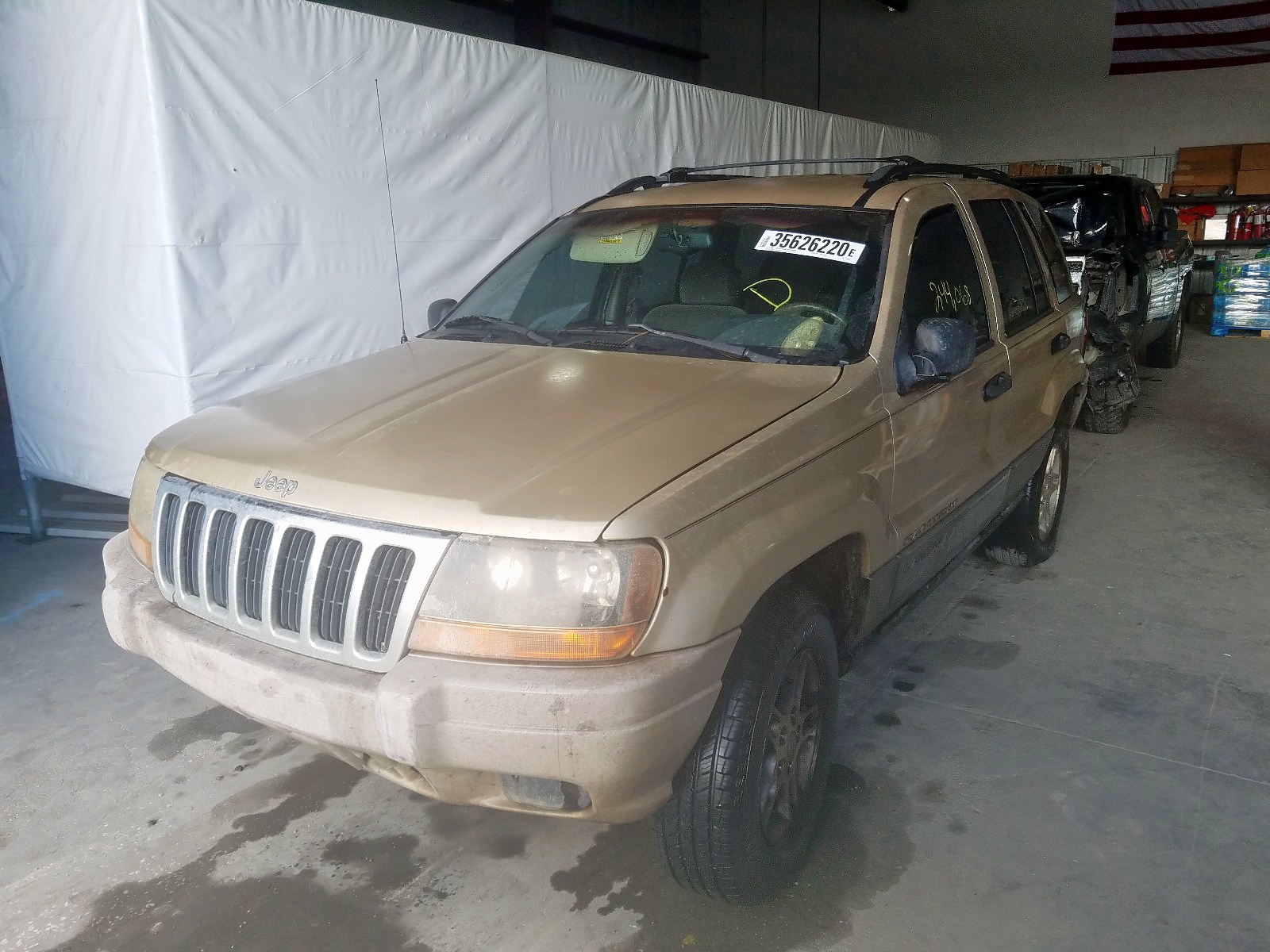 Photo 2 from auction – 2000 JEEP GRAND CHER with VIN 1J4GW48S8YC126685